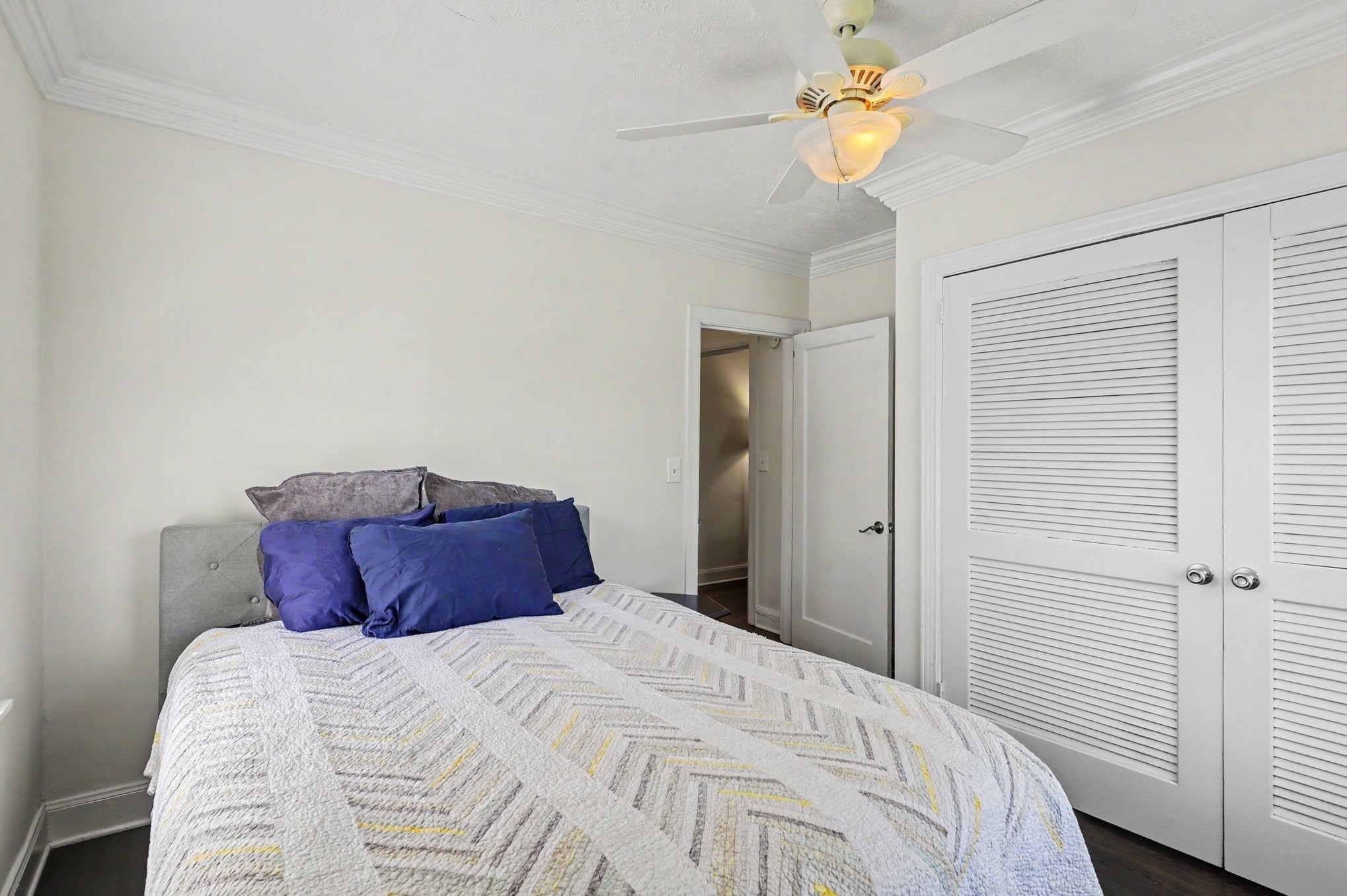 1207 Kenwood Dr