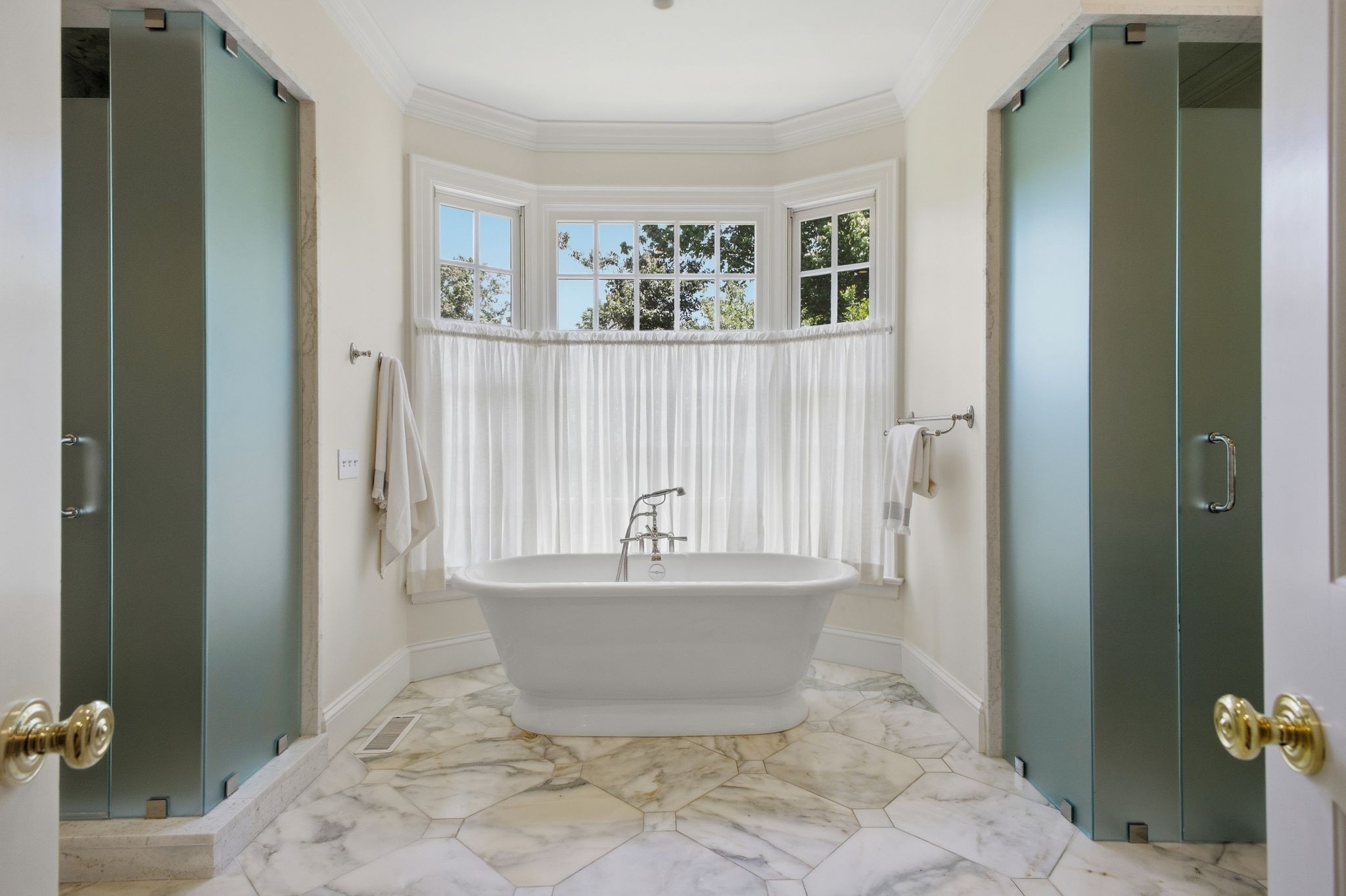 204 Sunnyside Dr