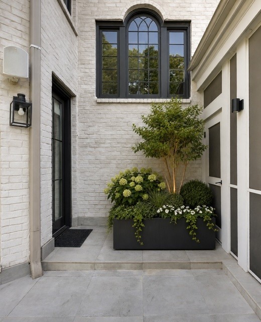 4304 Warner Pl