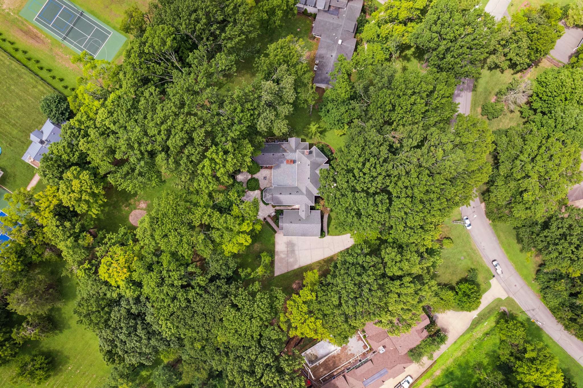 943 Oak Valley Ln
