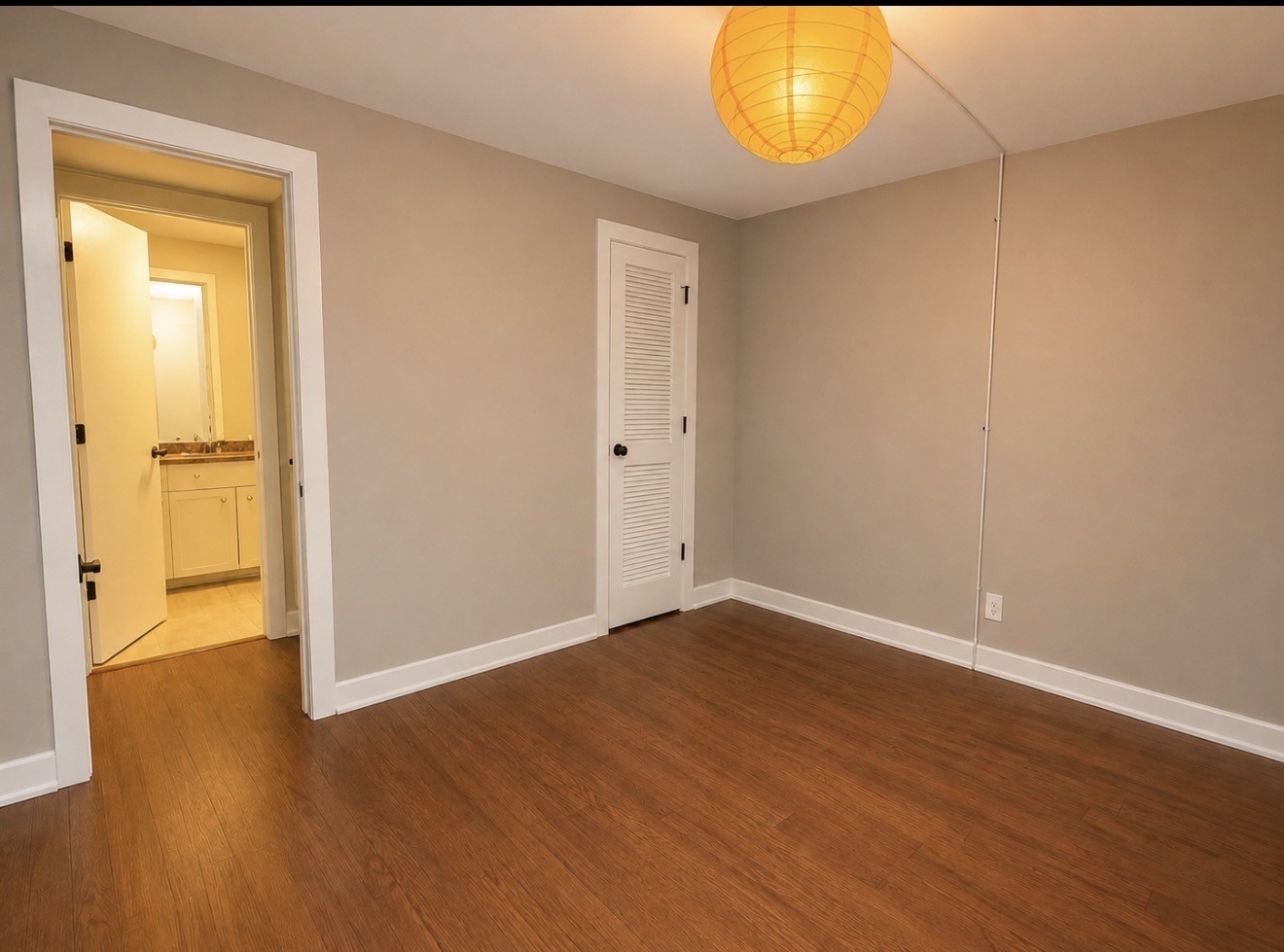 120 Hampton Pl