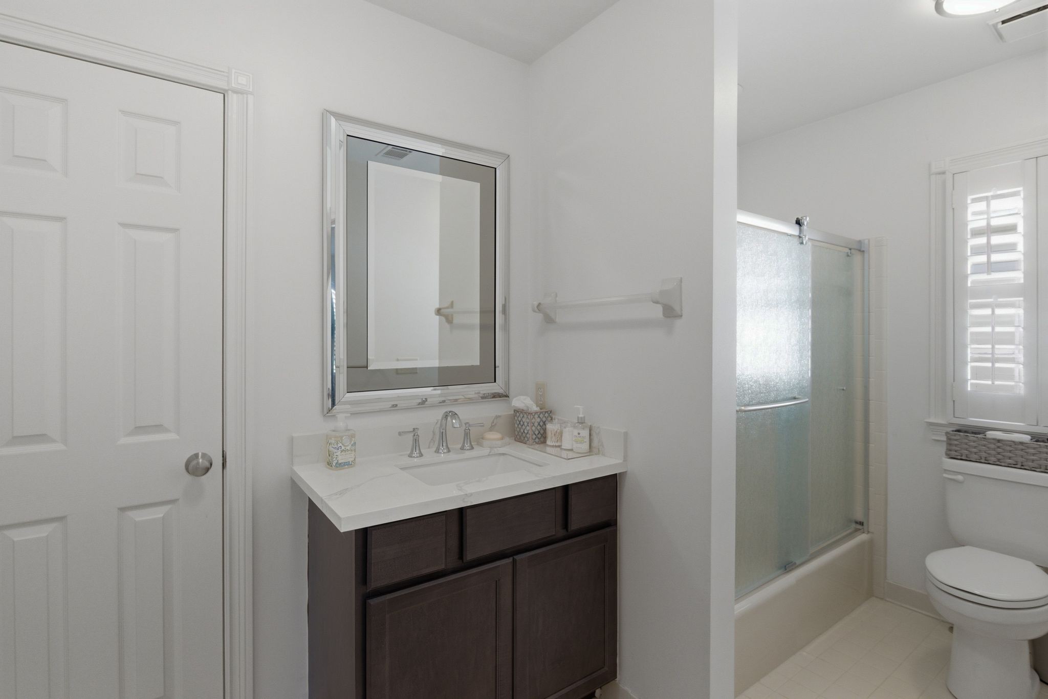 236 Burlington Pl