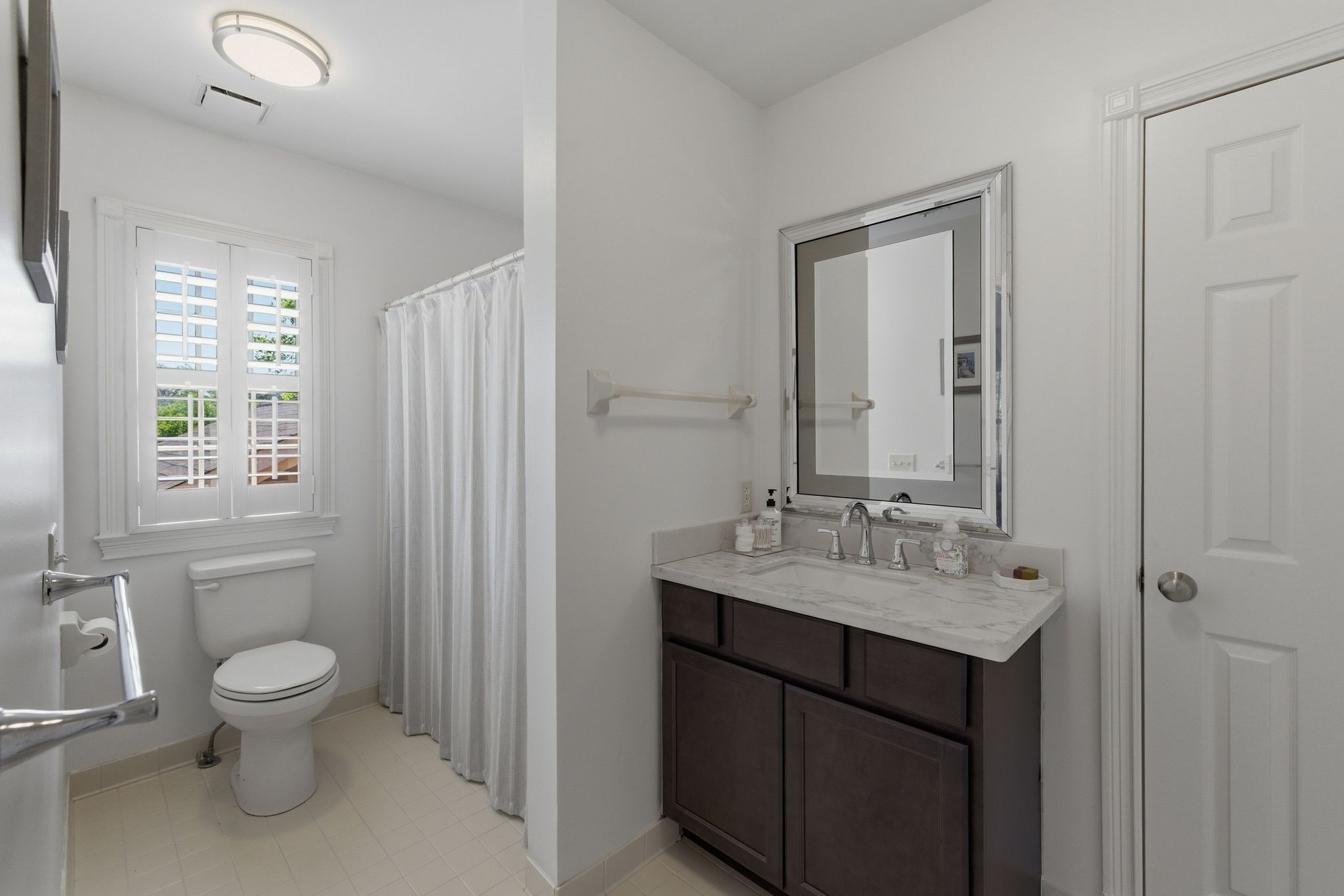 236 Burlington Pl