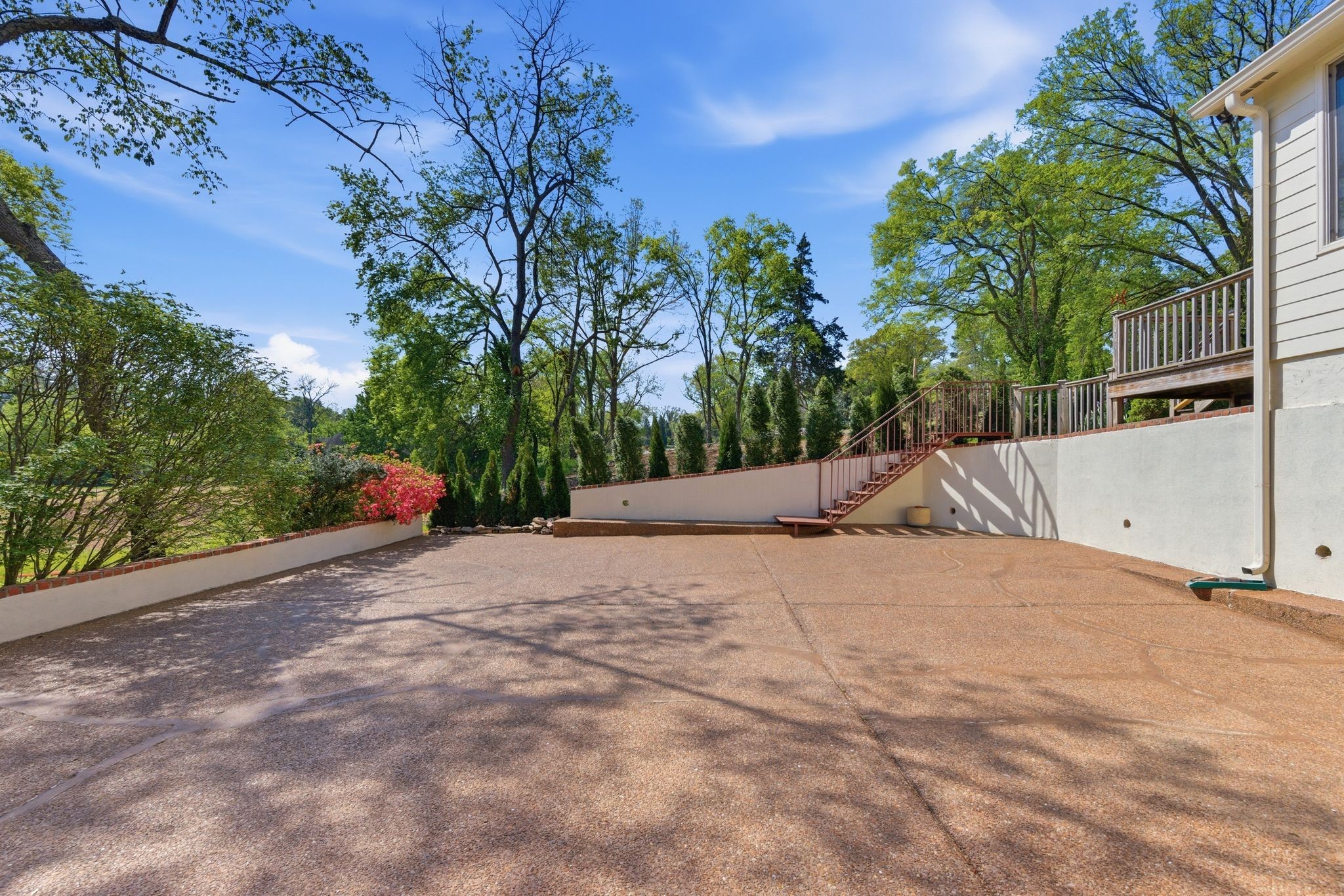 236 Burlington Pl