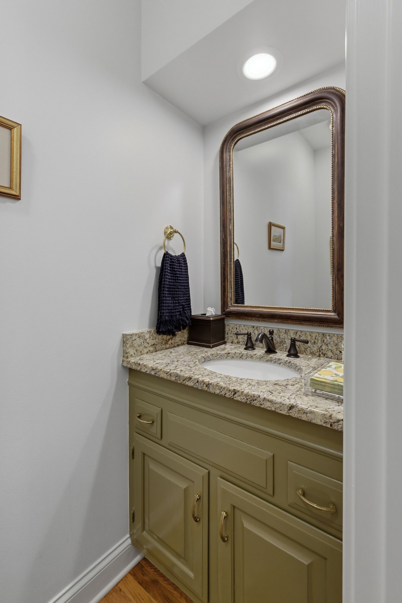 236 Burlington Pl
