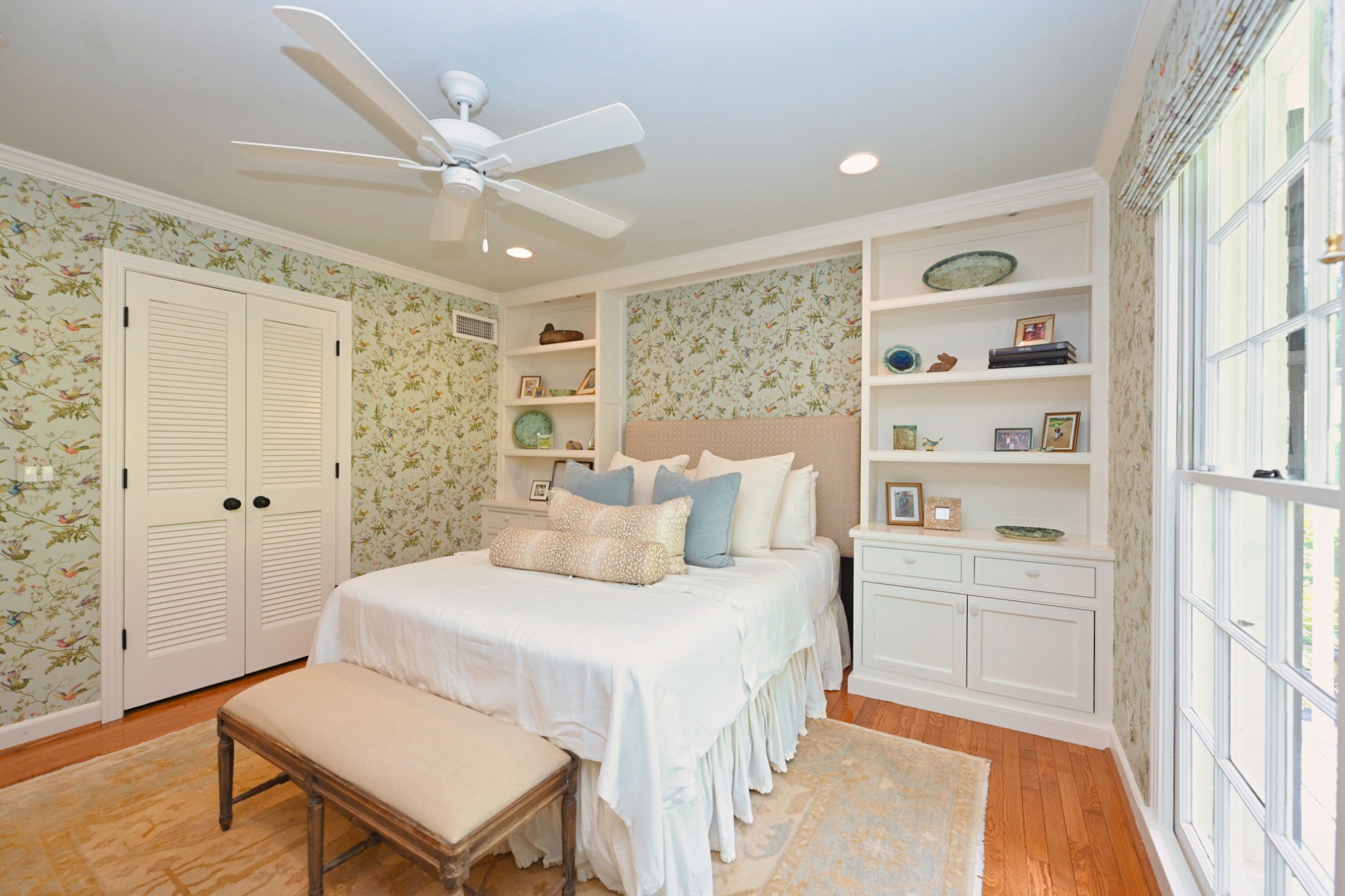 5309 Camelot Ct