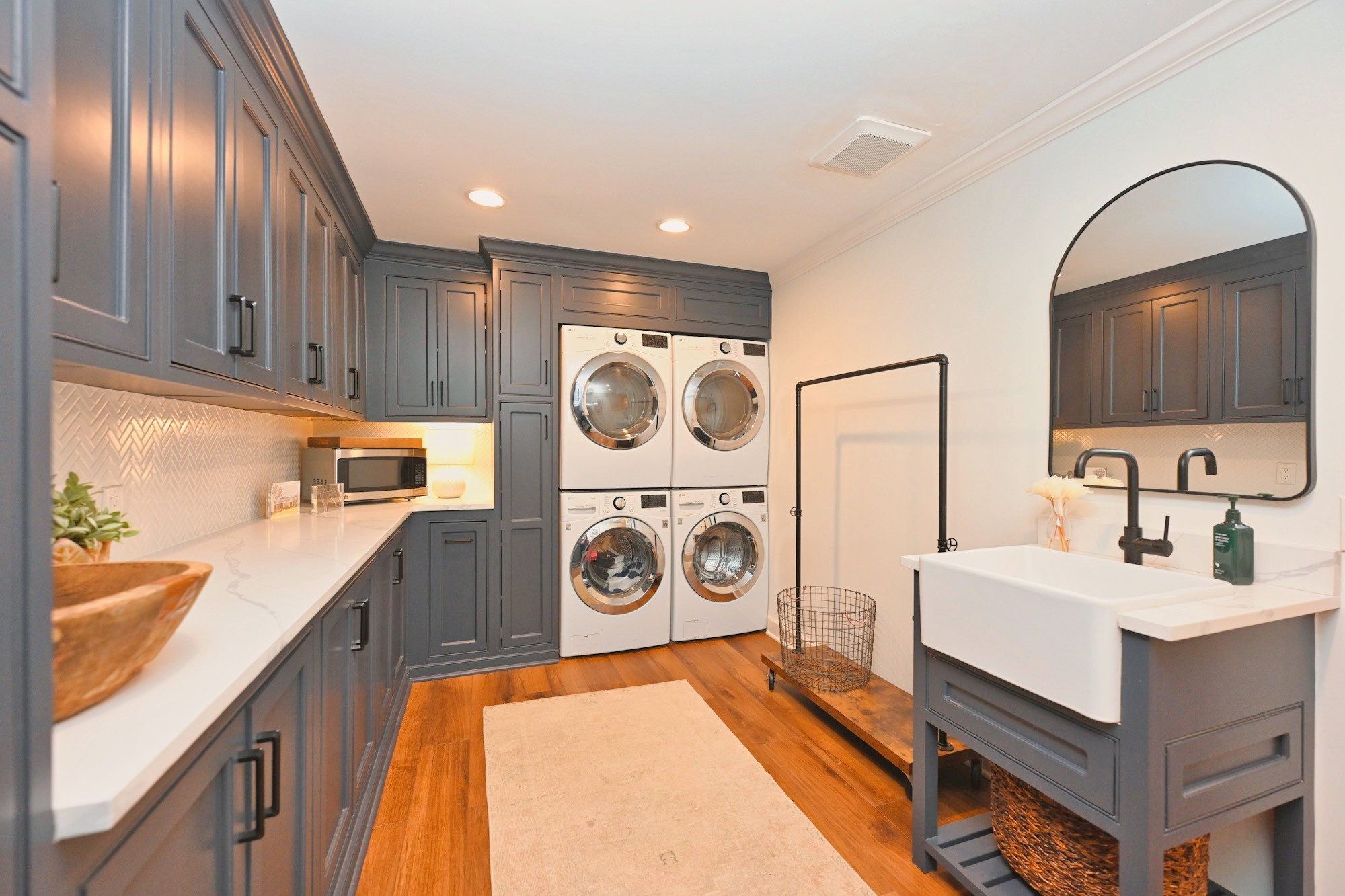 5309 Camelot Ct