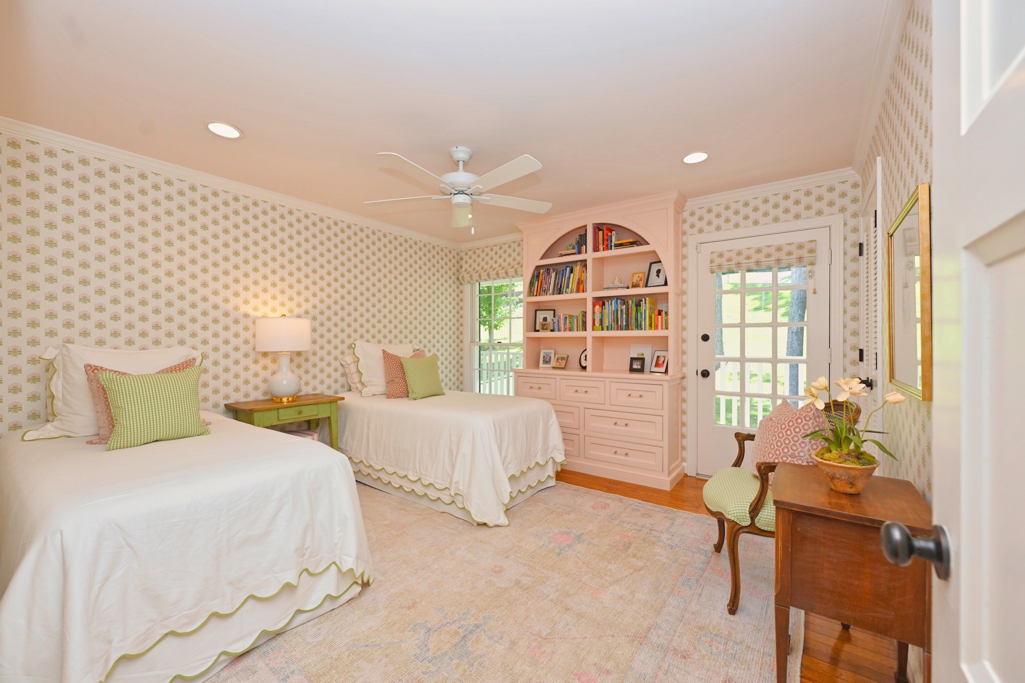 5309 Camelot Ct