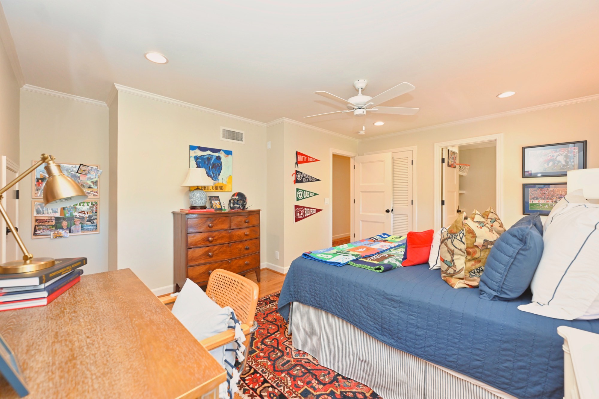 5309 Camelot Ct