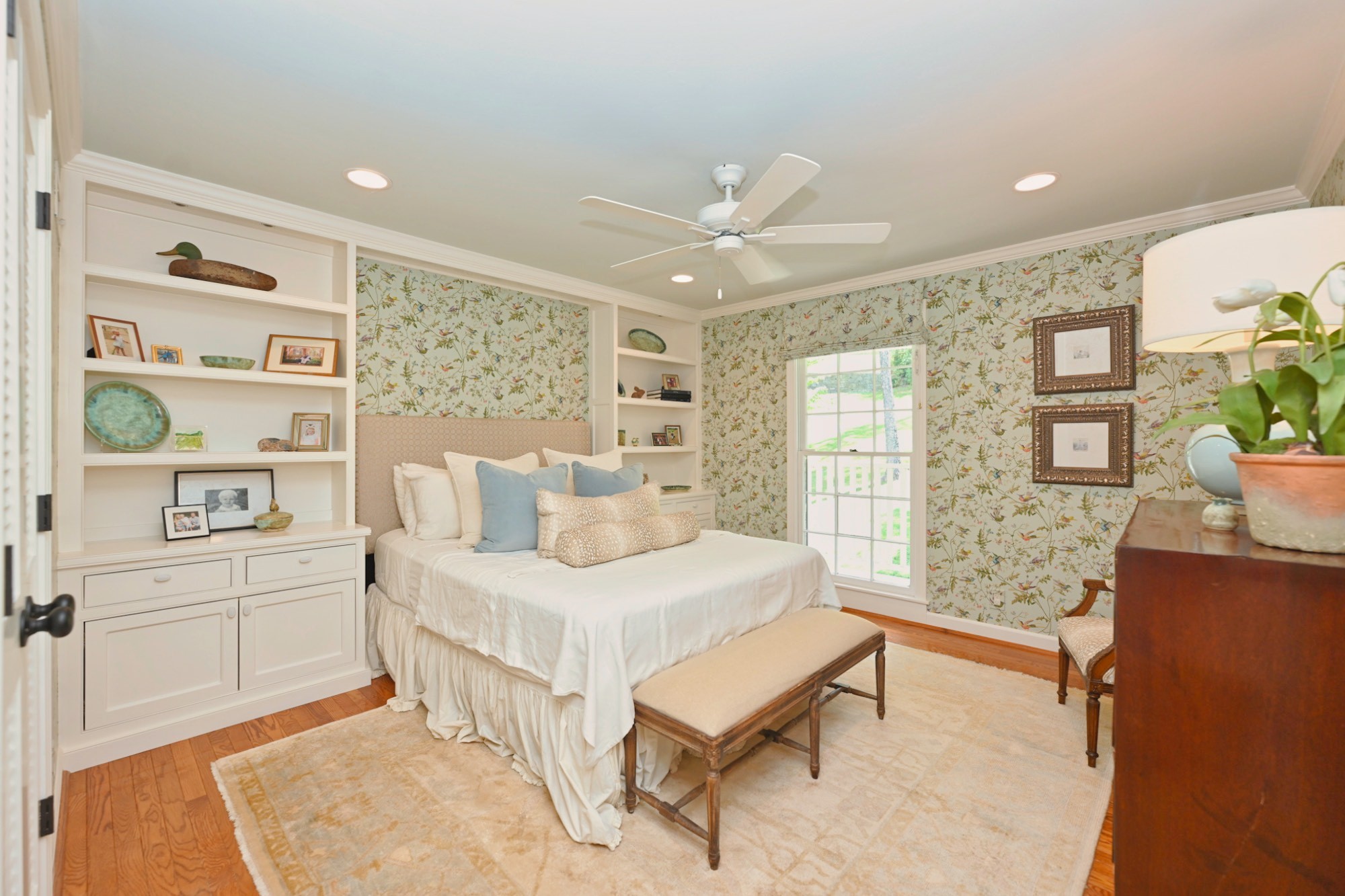 5309 Camelot Ct