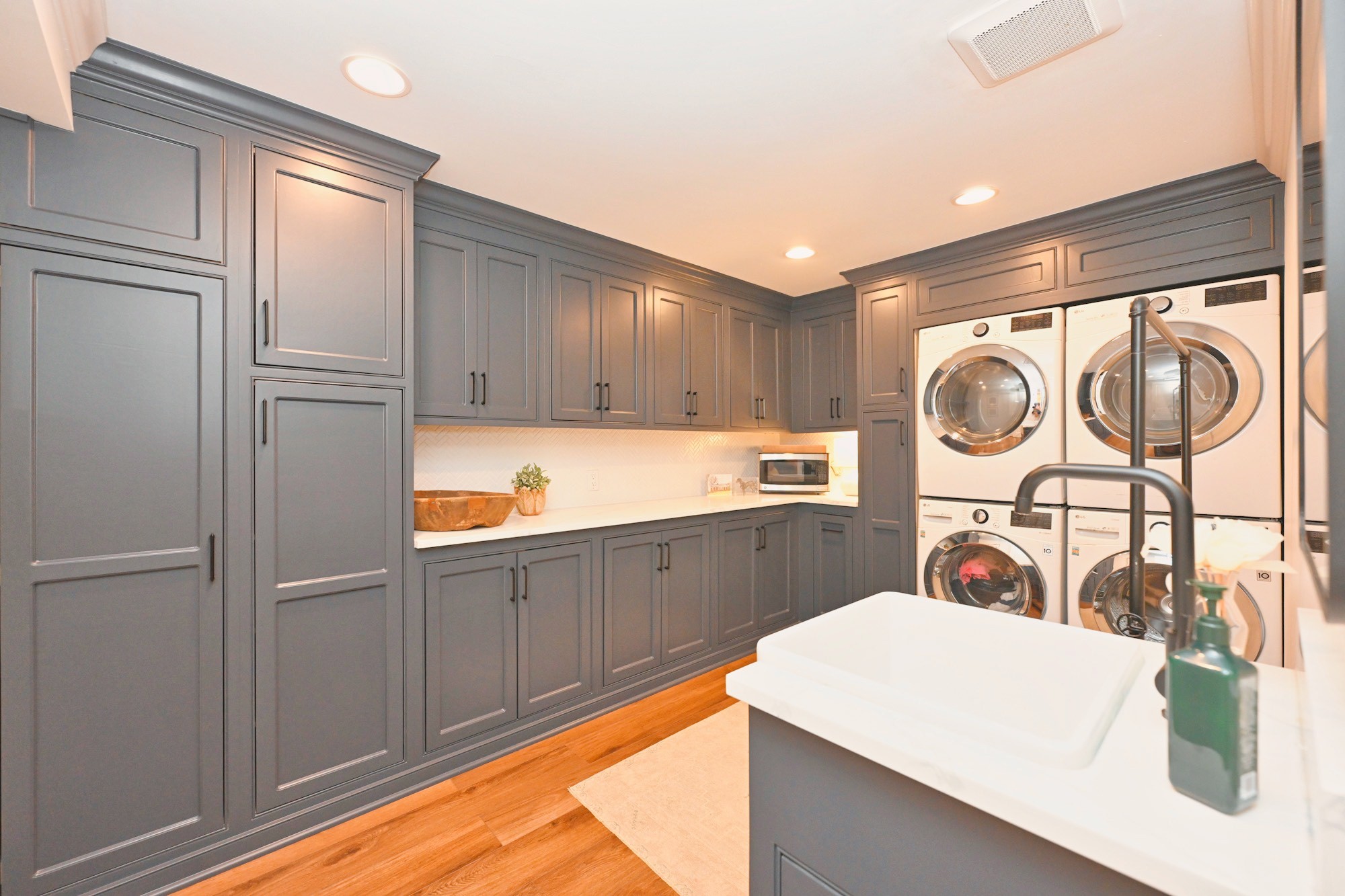5309 Camelot Ct