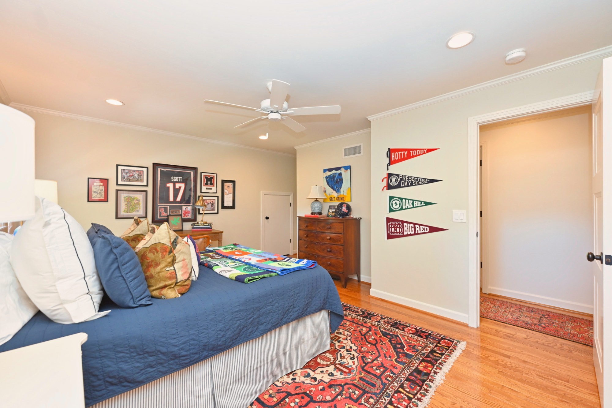 5309 Camelot Ct