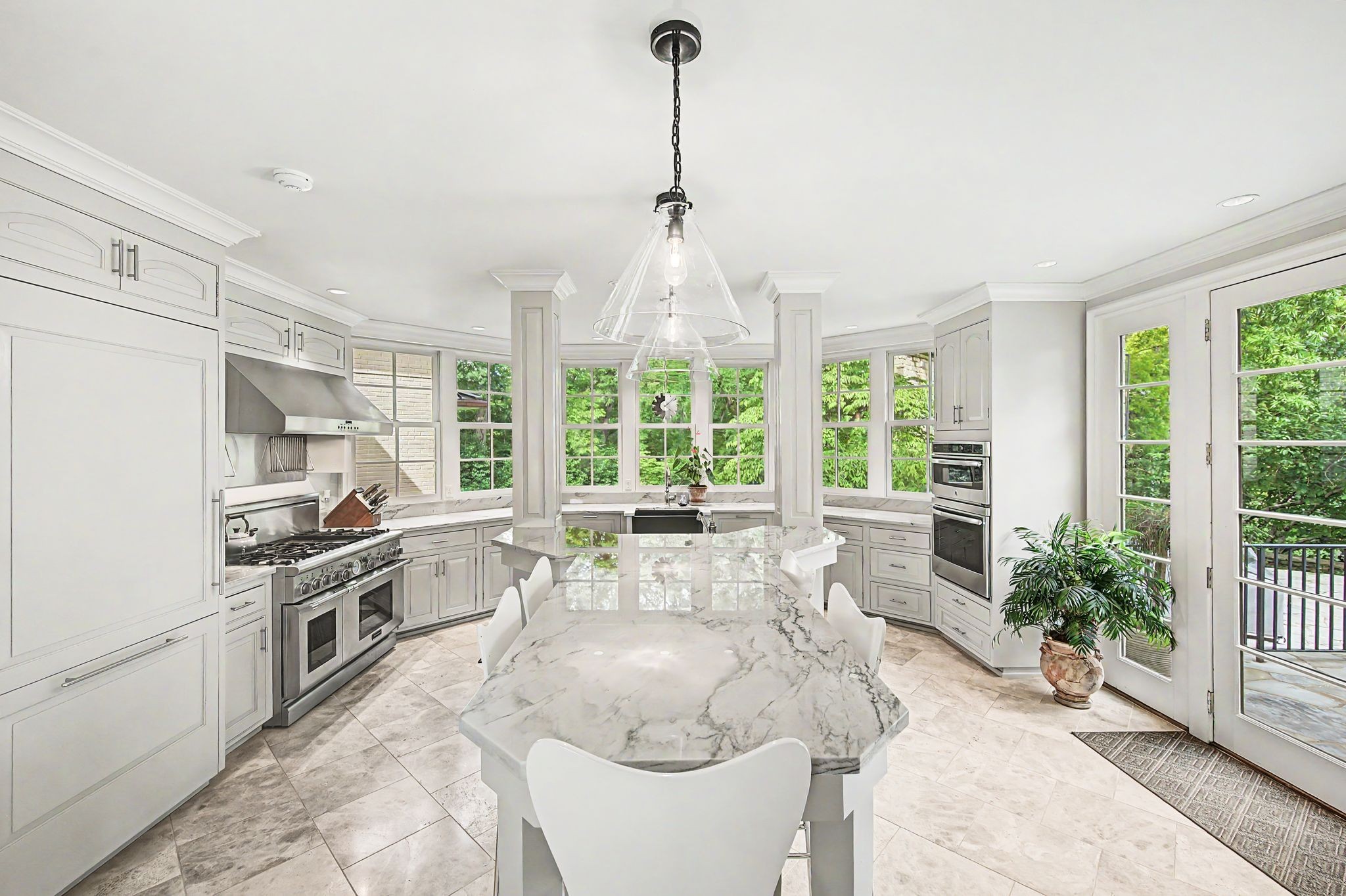 200 Brook Hollow Rd