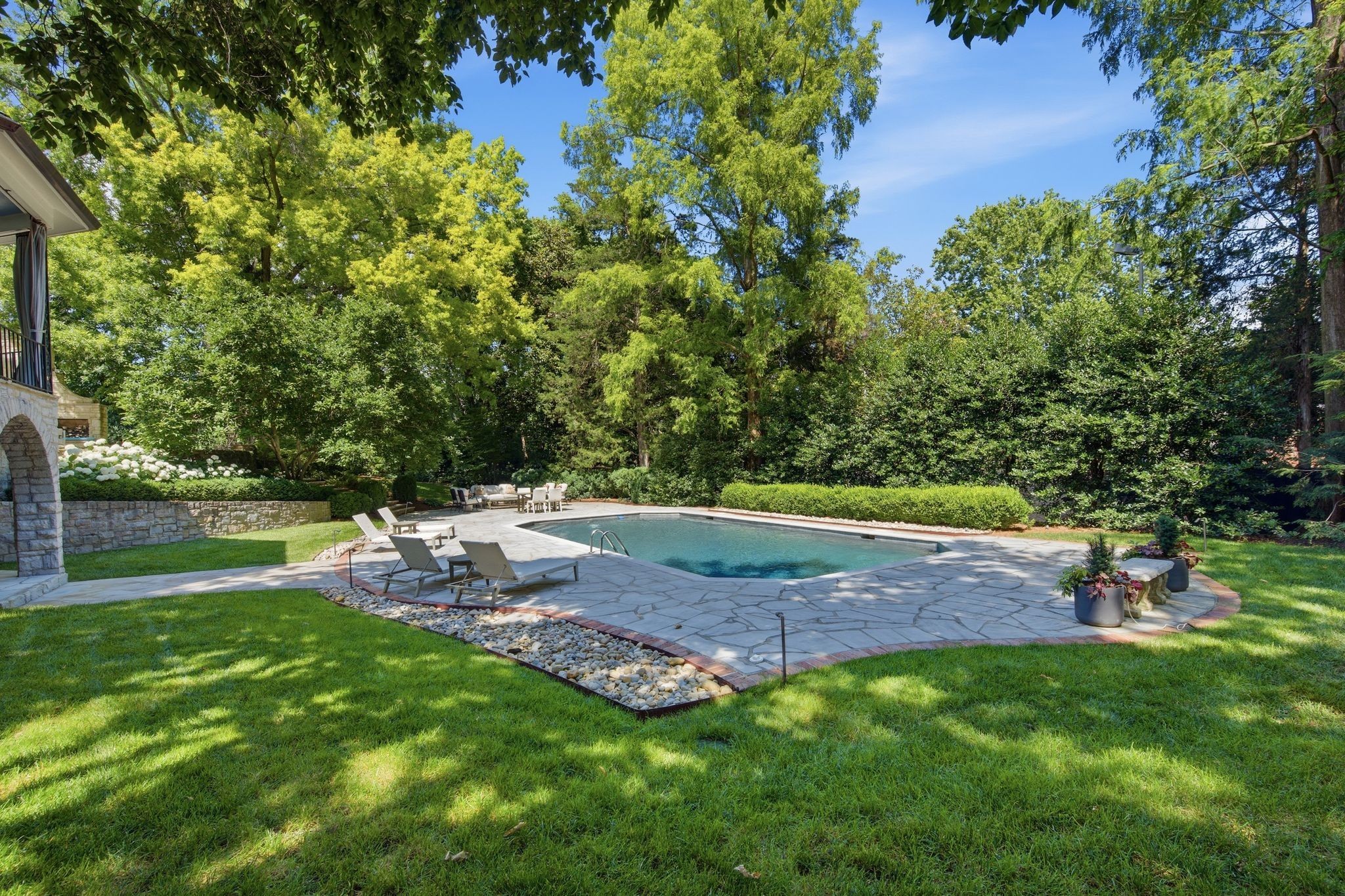 200 Brook Hollow Rd