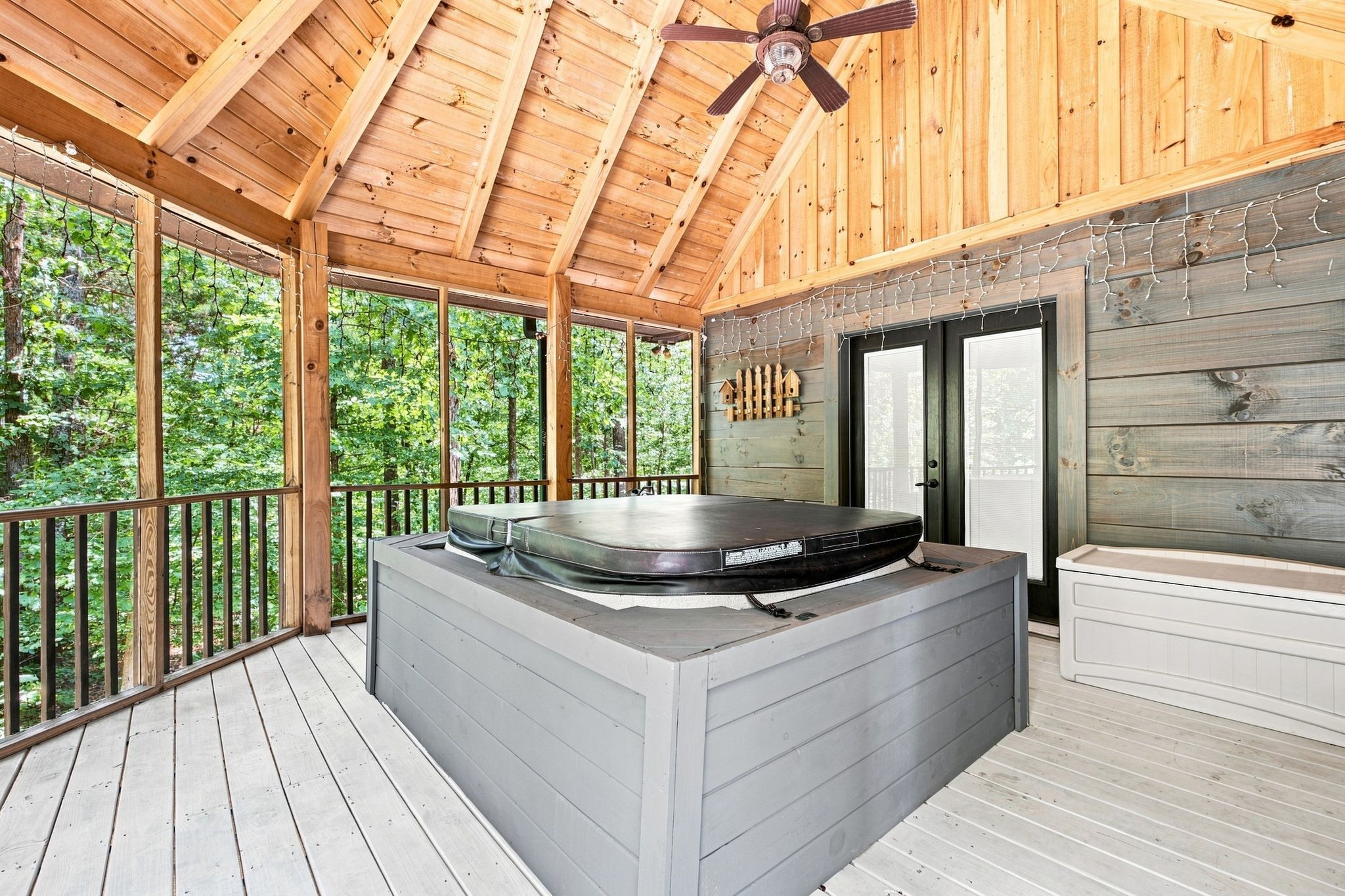 3820 Bear Hollow Rd
