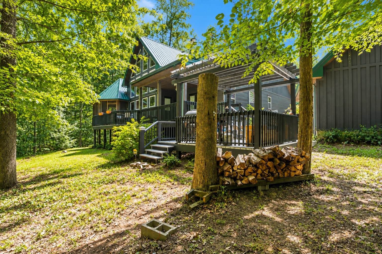 3820 Bear Hollow Rd