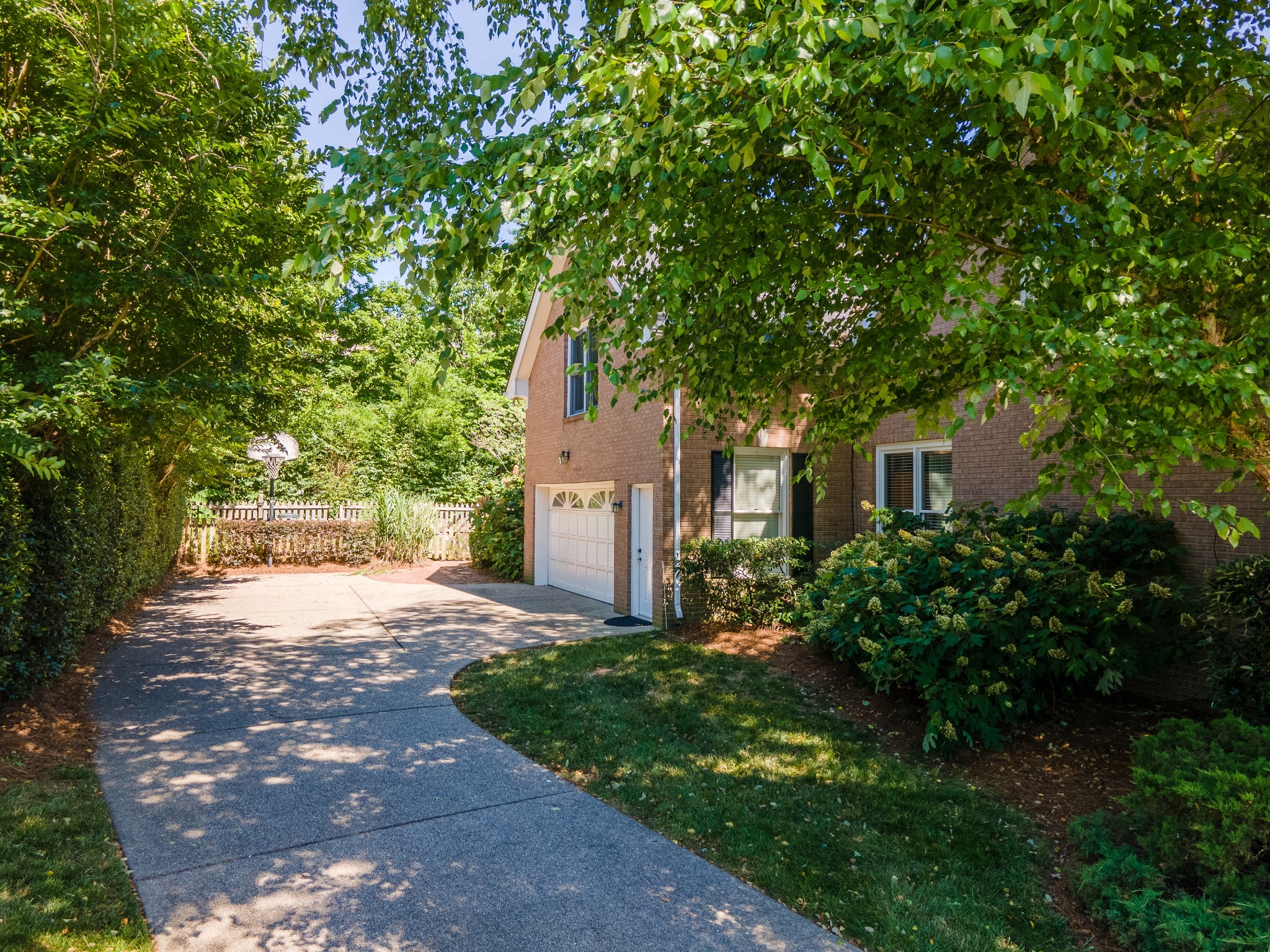 2008 Hunterwood Dr