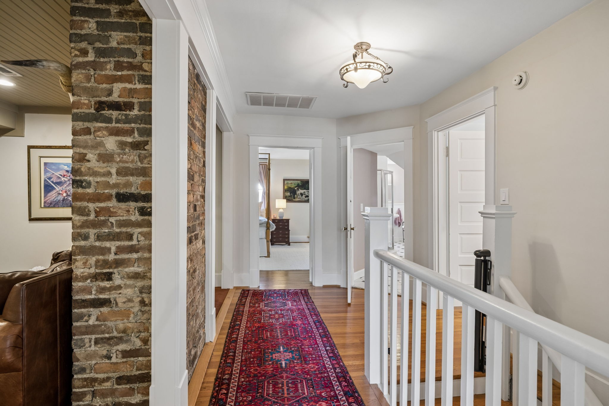 1011 W Main St