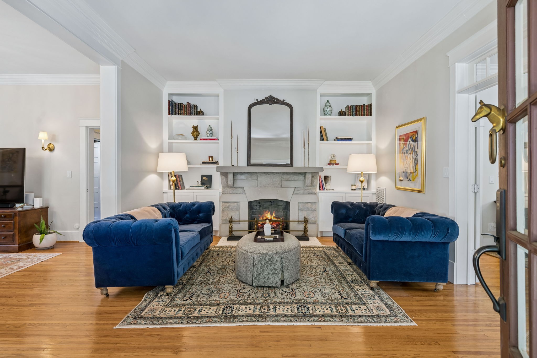 1011 W Main St