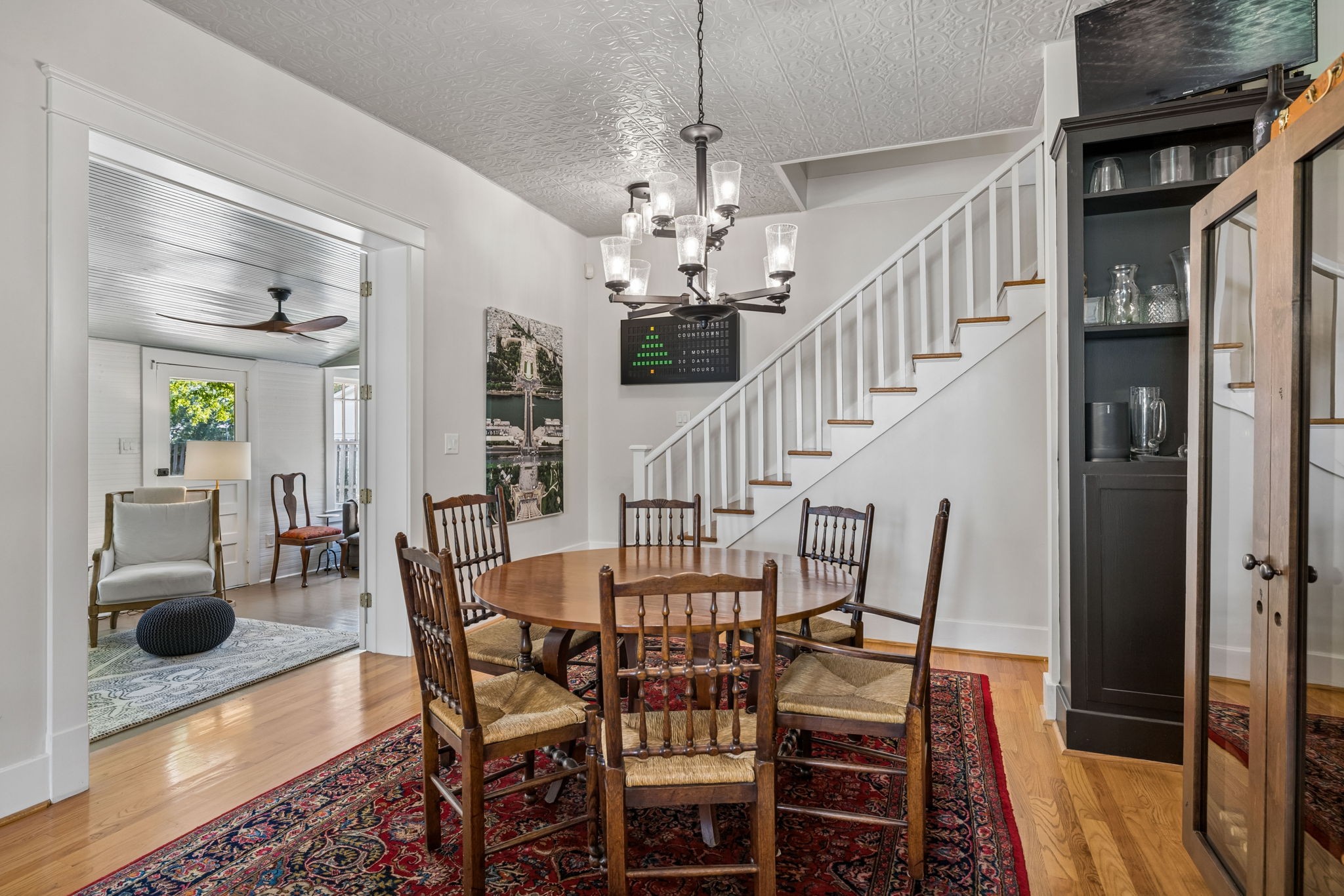 1011 W Main St