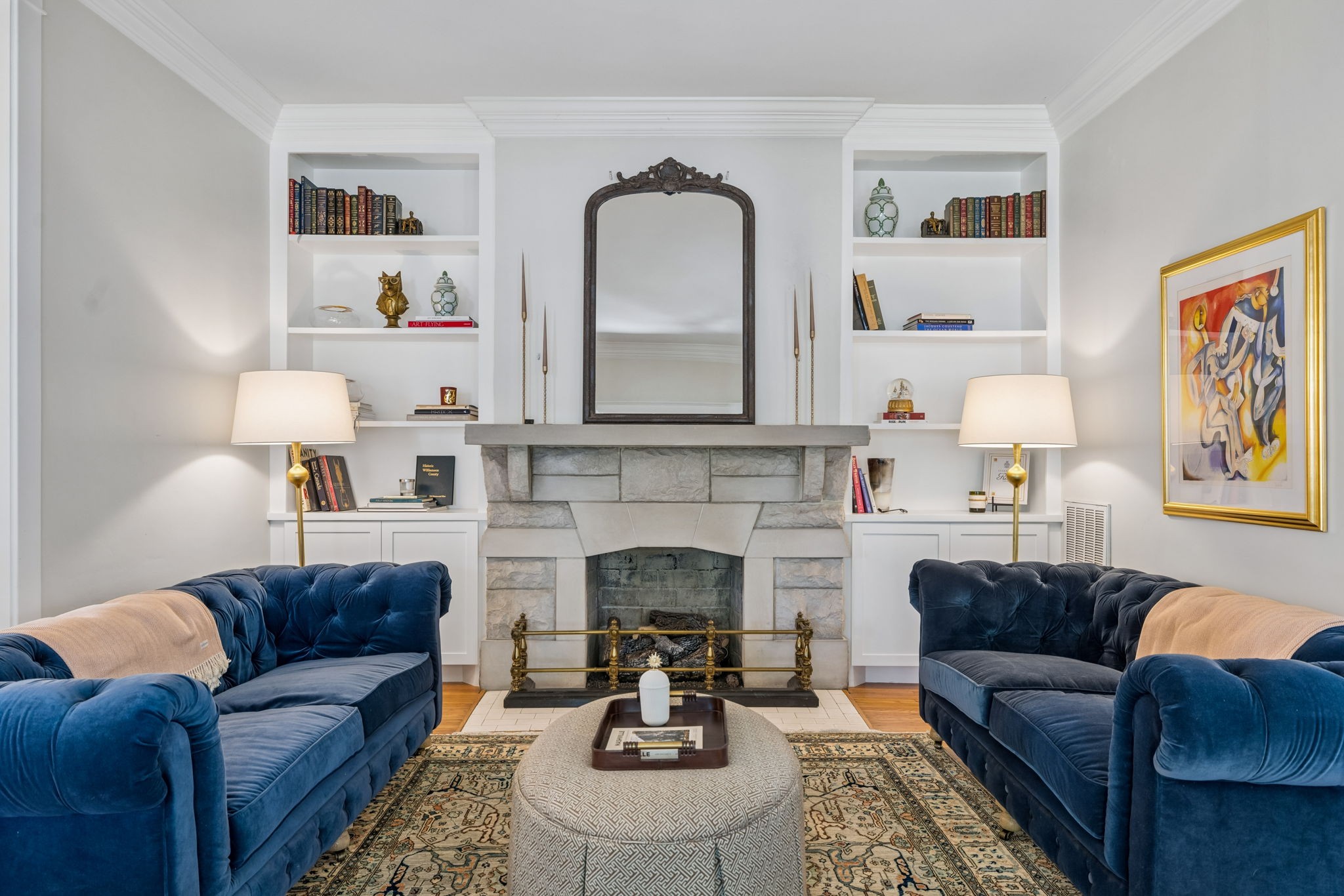 1011 W Main St