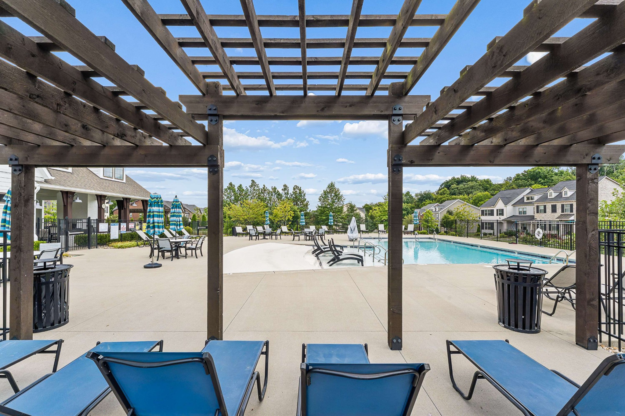 1000 Vintage Green Ln Unit: 1302