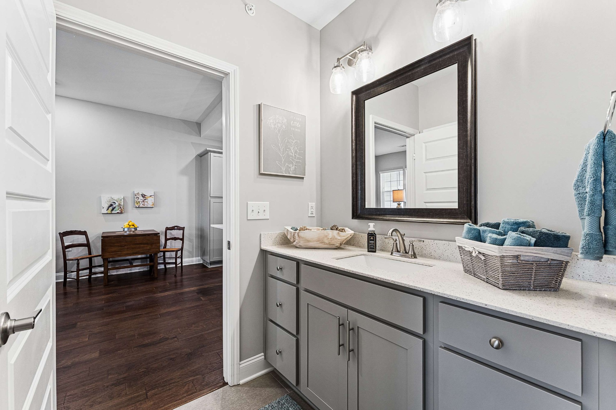 1000 Vintage Green Ln Unit: 1302