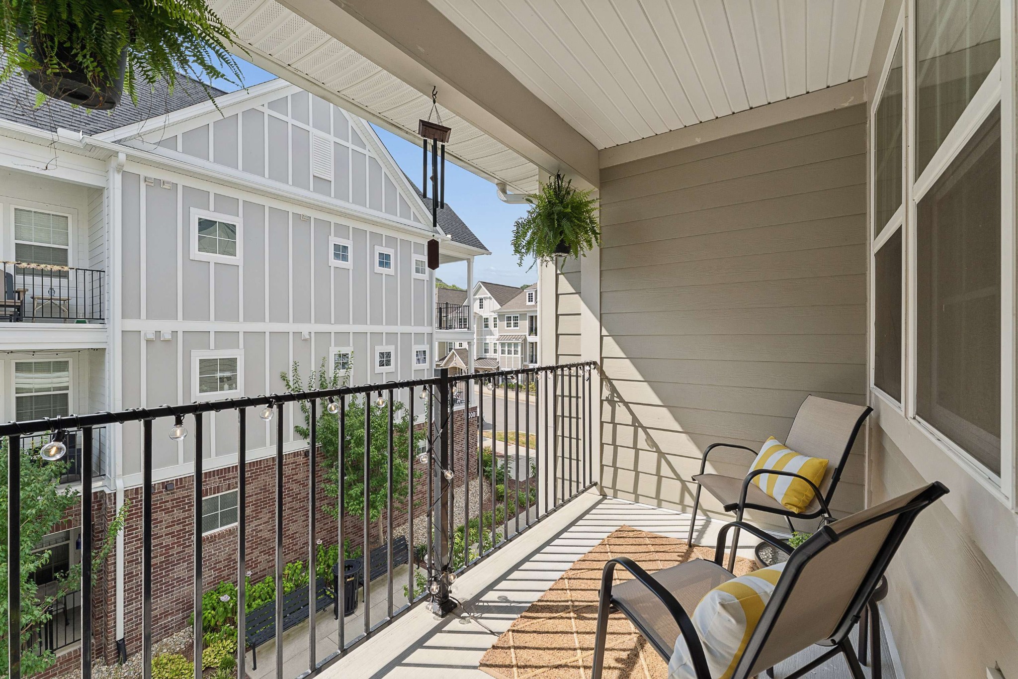 1000 Vintage Green Ln Unit: 1302