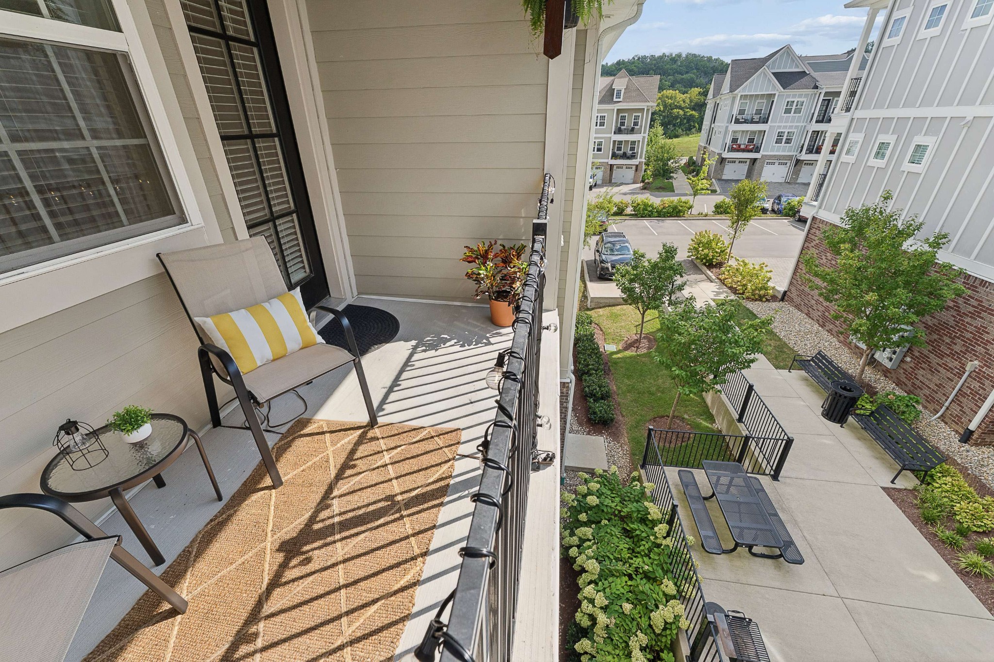 1000 Vintage Green Ln Unit: 1302