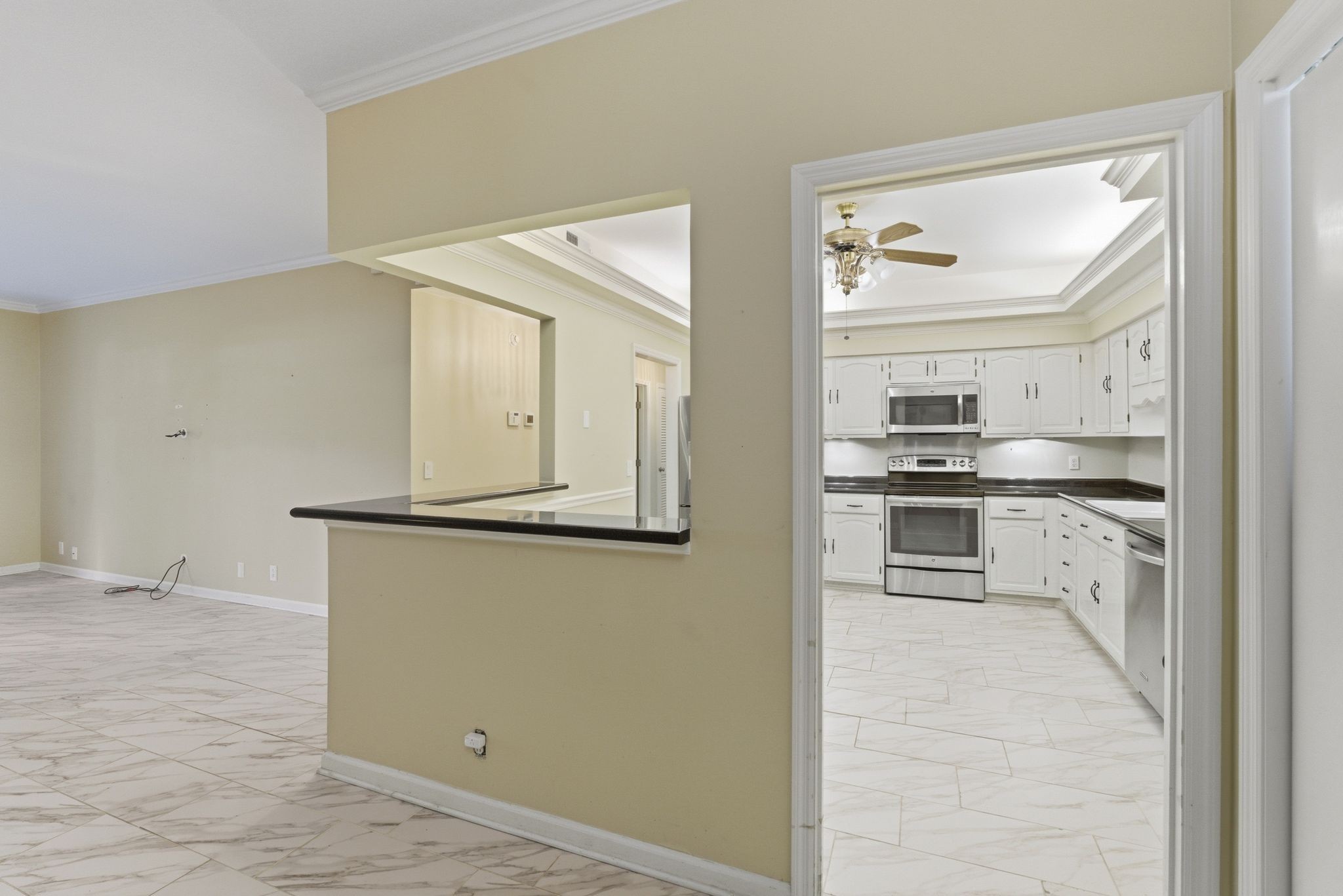 4500 Post Rd Unit: 4