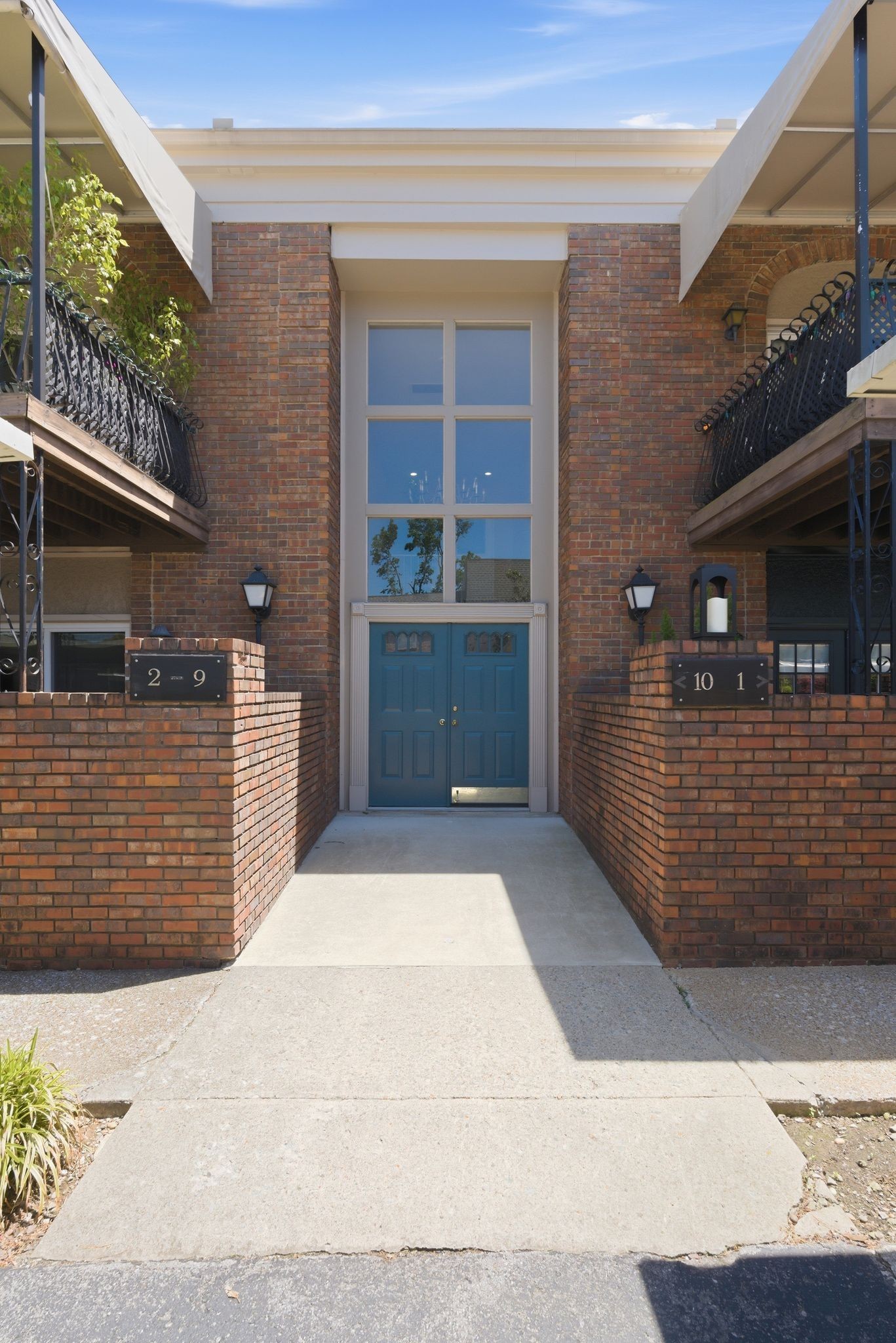4500 Post Rd Unit: 4
