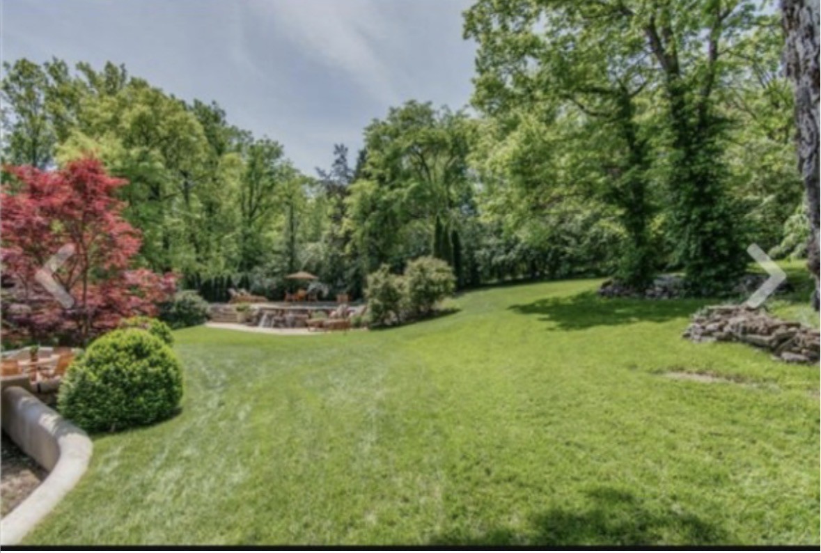 4301 Esteswood Dr