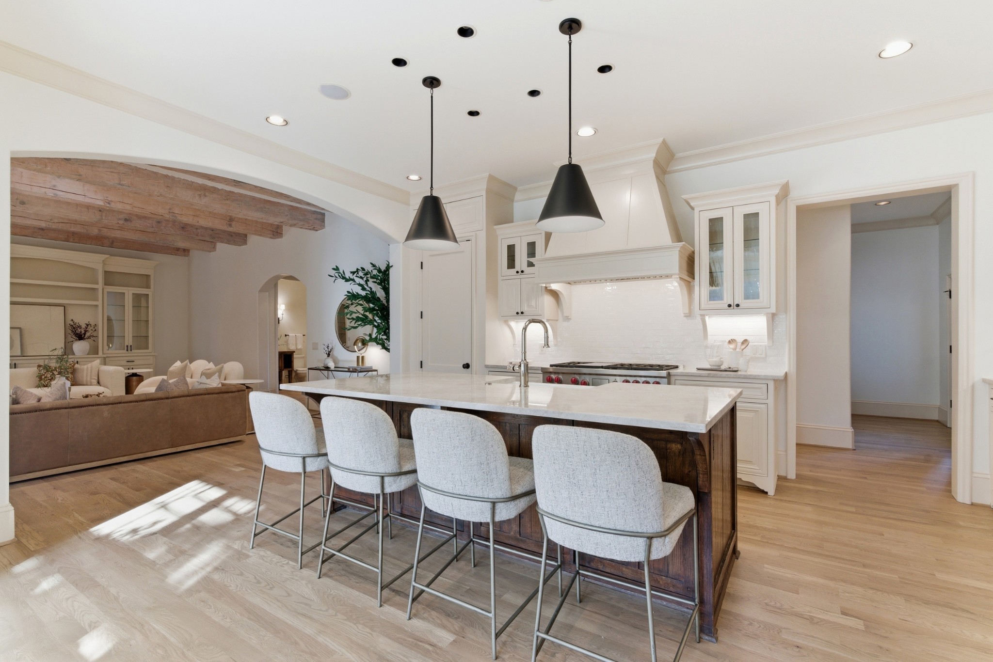 4301 Esteswood Dr