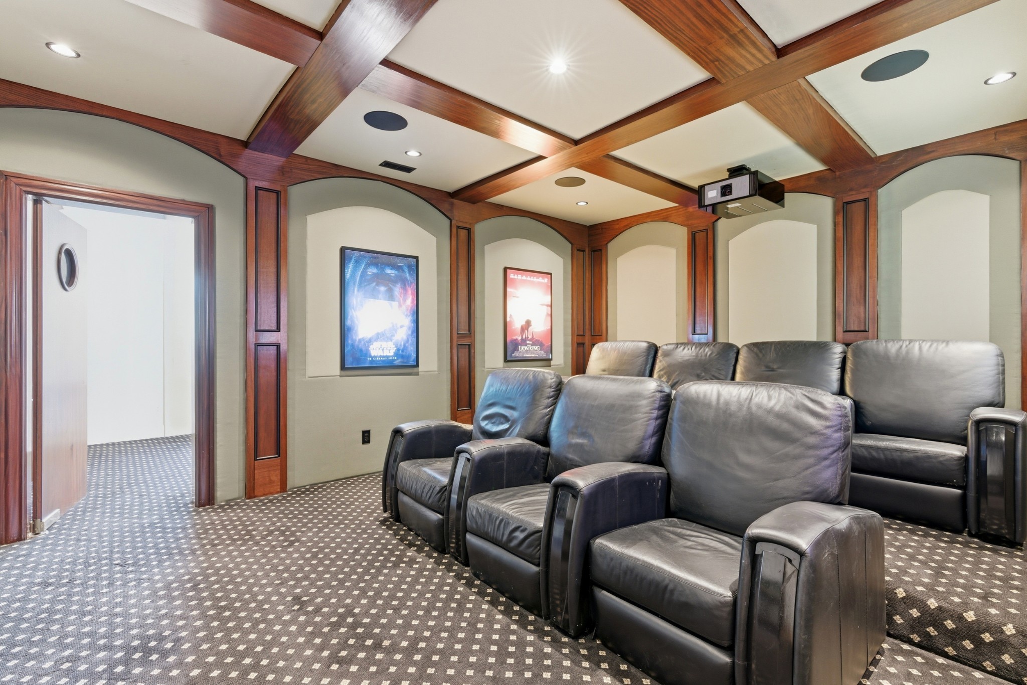 4301 Esteswood Dr