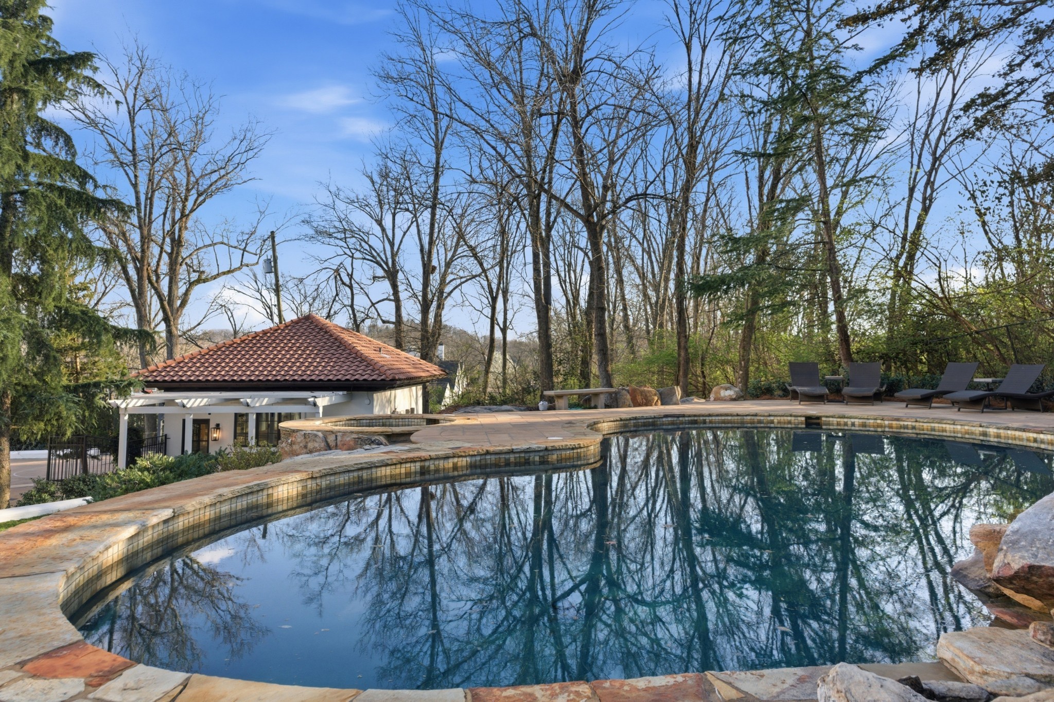 4301 Esteswood Dr