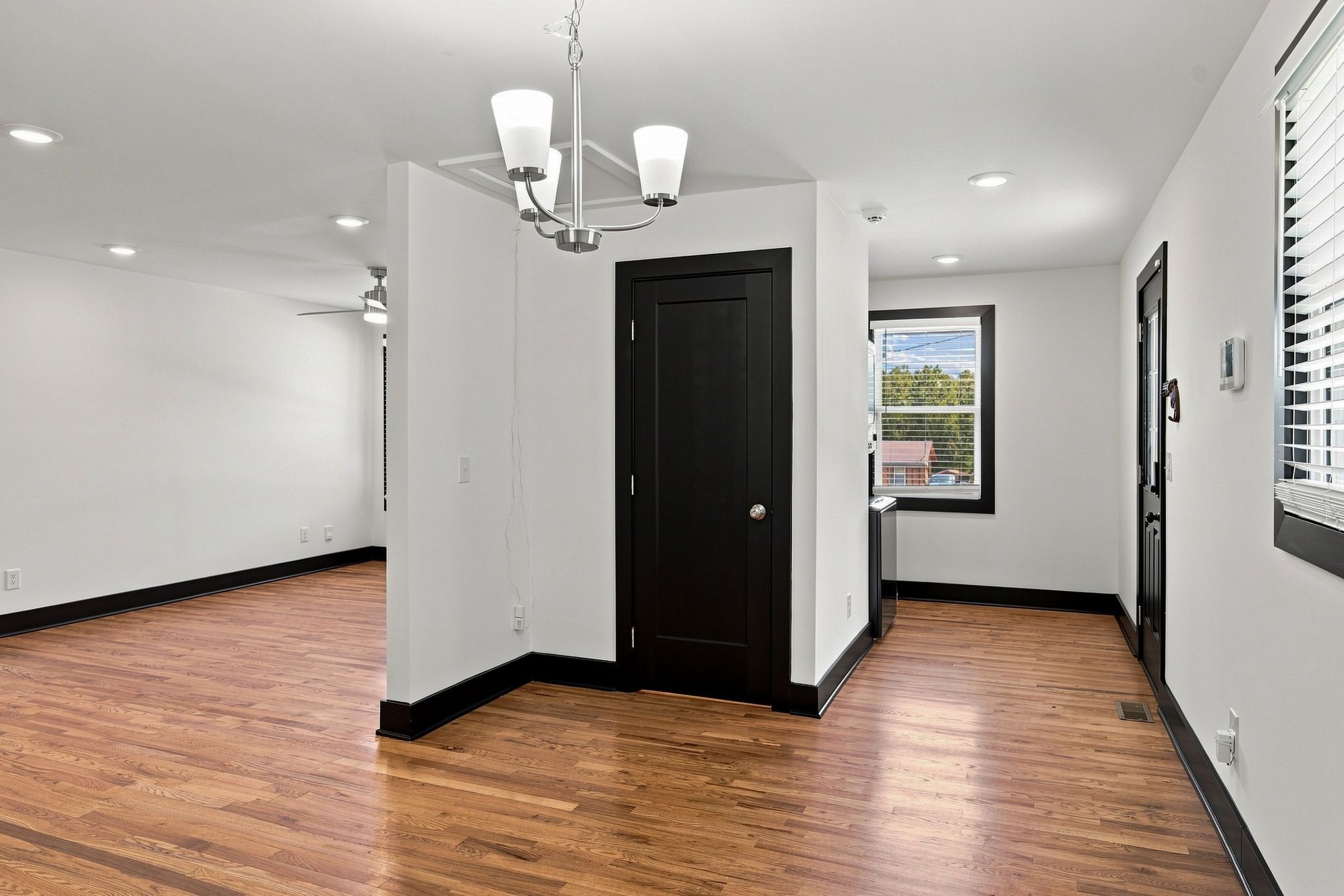 625 Maclaurin Ct