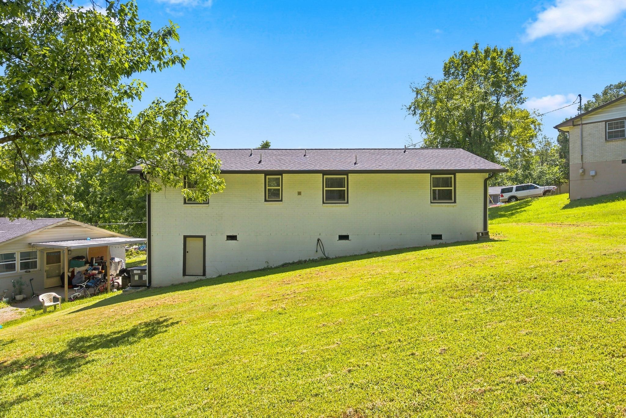 625 Maclaurin Ct