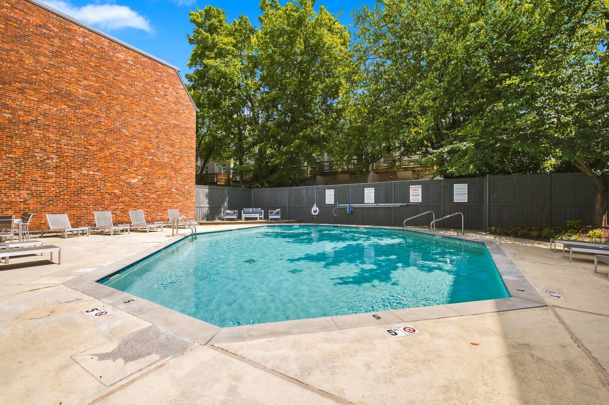 115 Hampton Pl Unit: 115