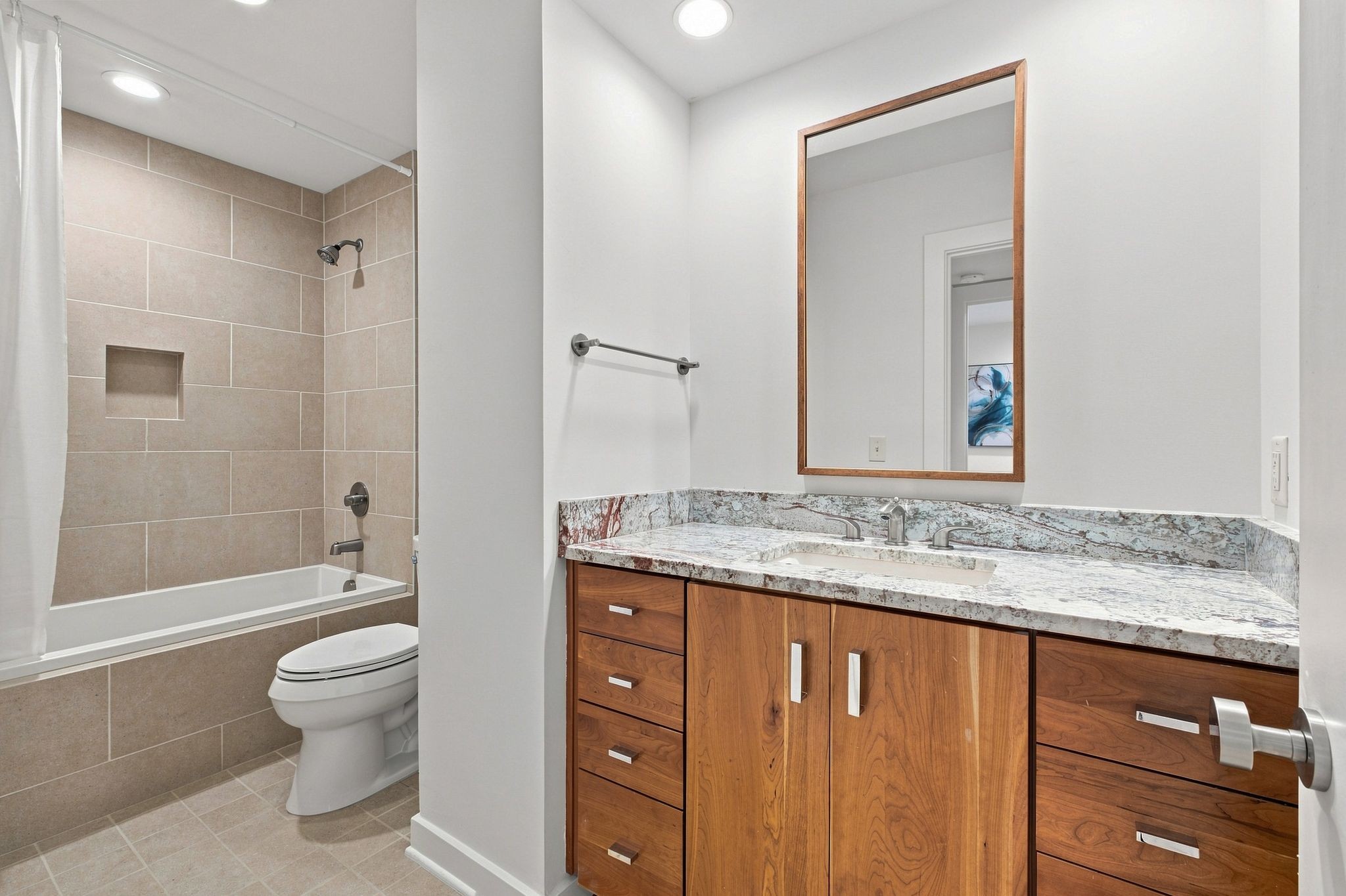 115 Hampton Pl Unit: 115