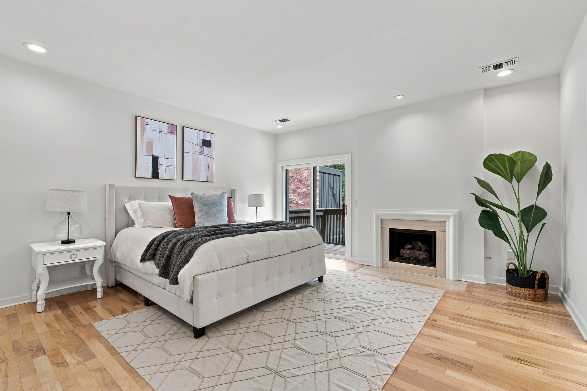 115 Hampton Pl Unit: 115