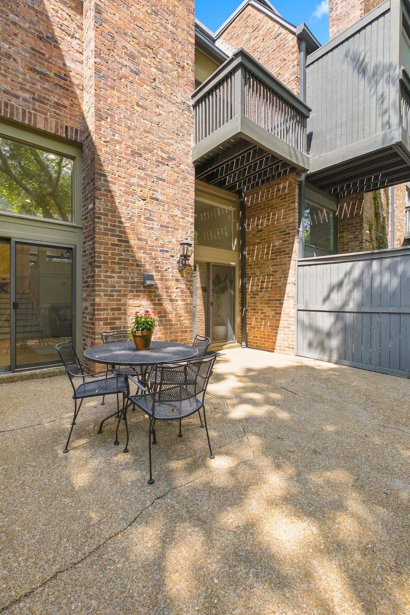 115 Hampton Pl Unit: 115