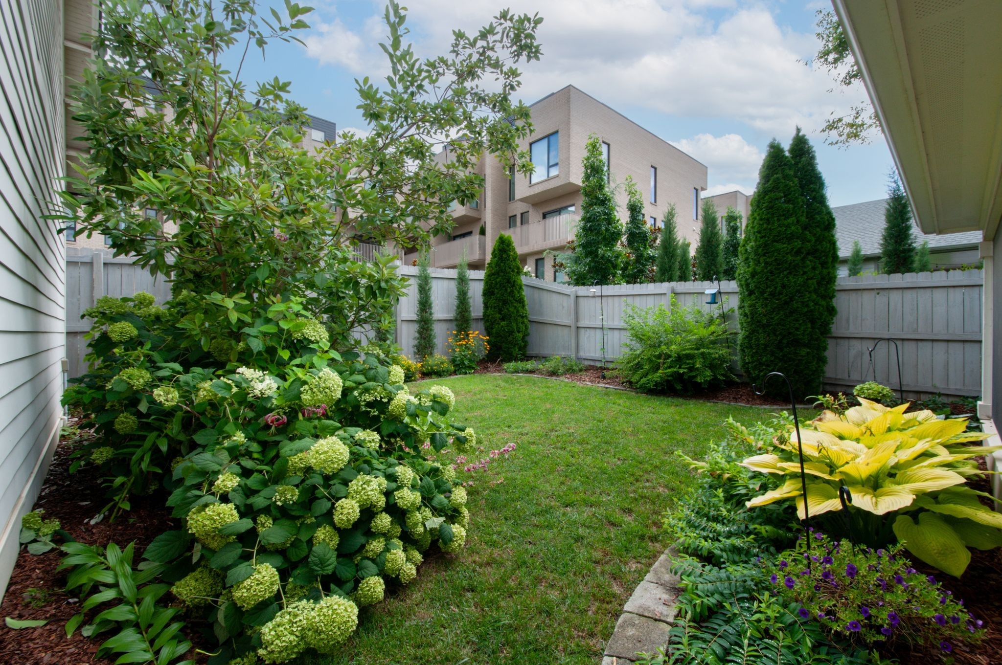 2008 Beechwood Ave