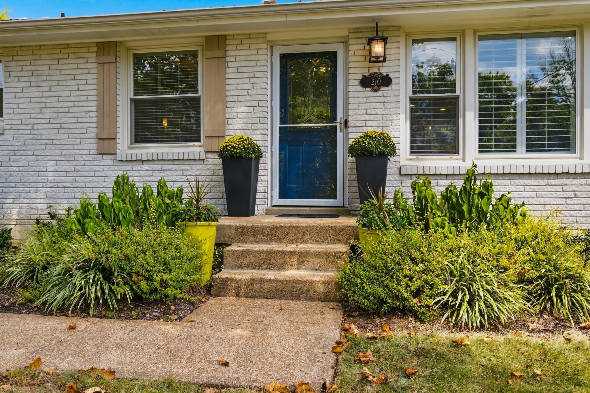 210 Wauford Dr