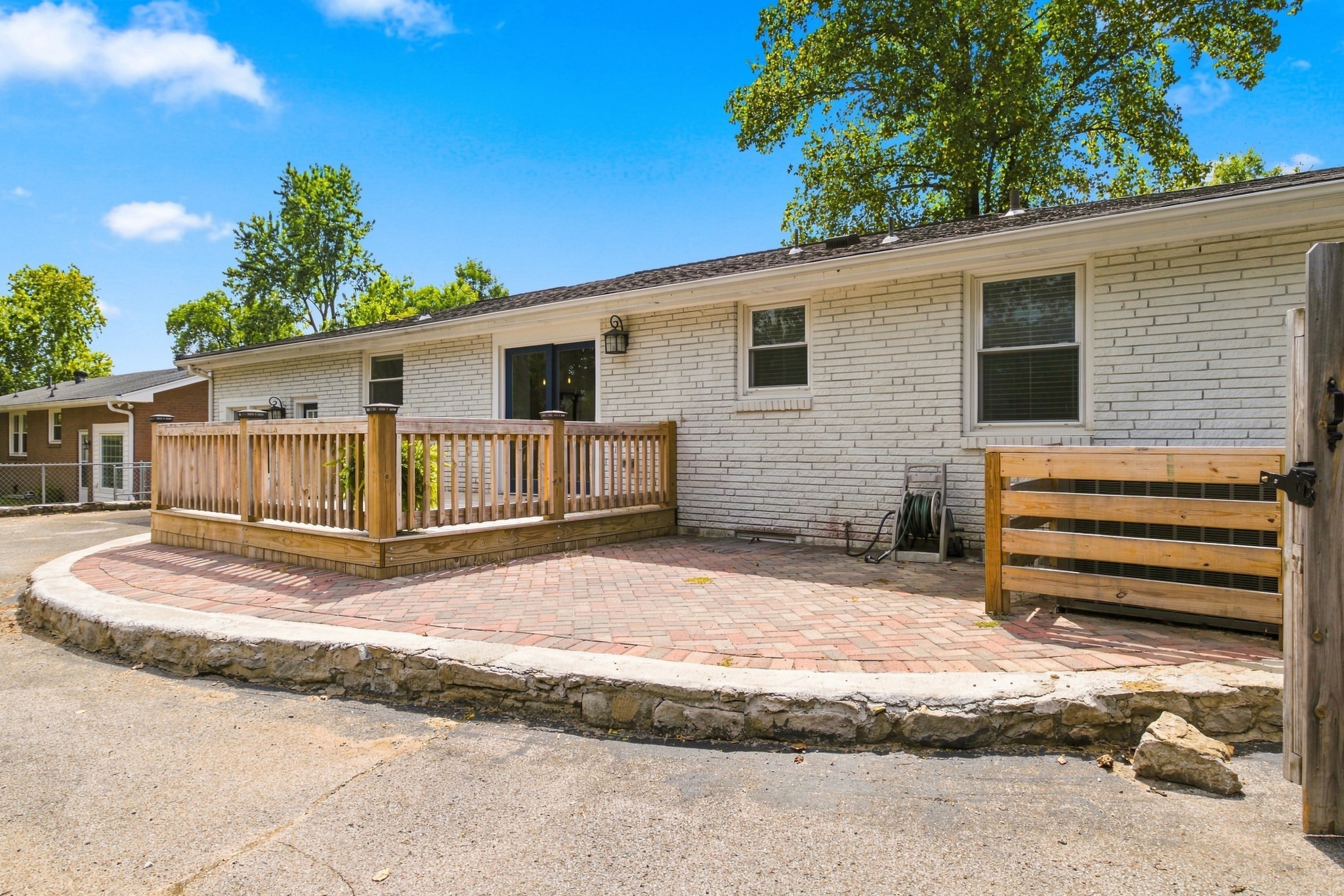 210 Wauford Dr
