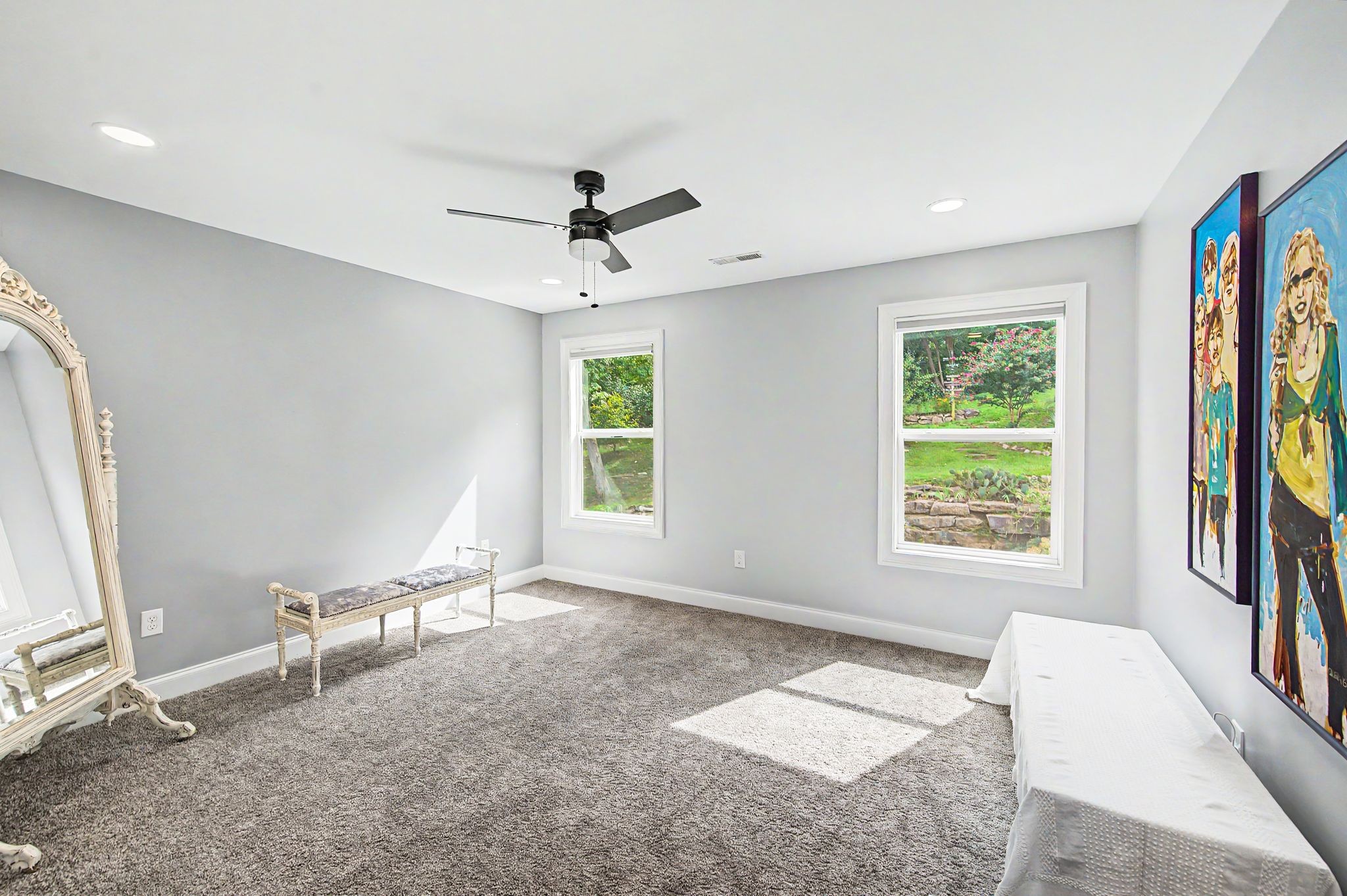 782 Saussy Pl