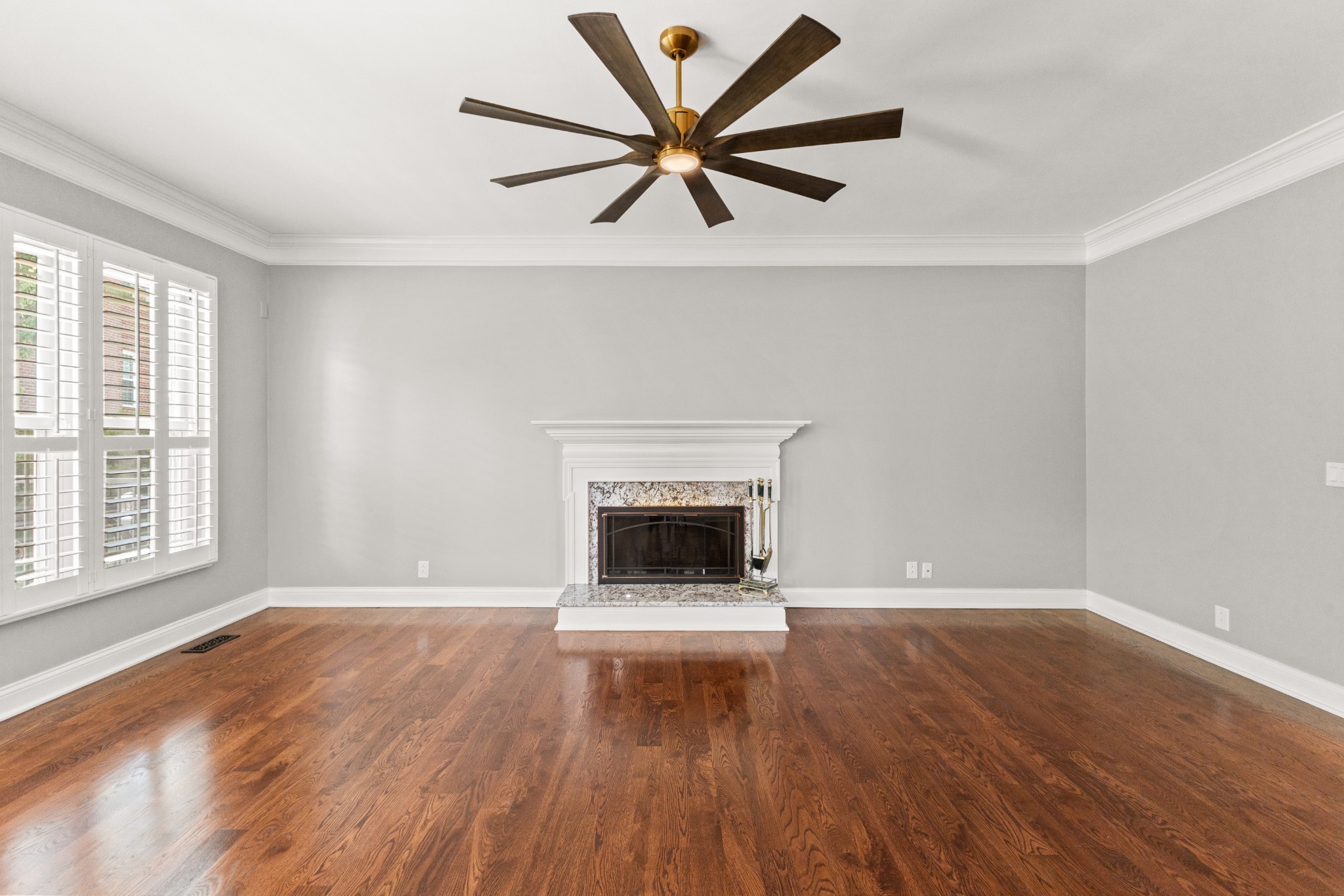 318 Logans Cir