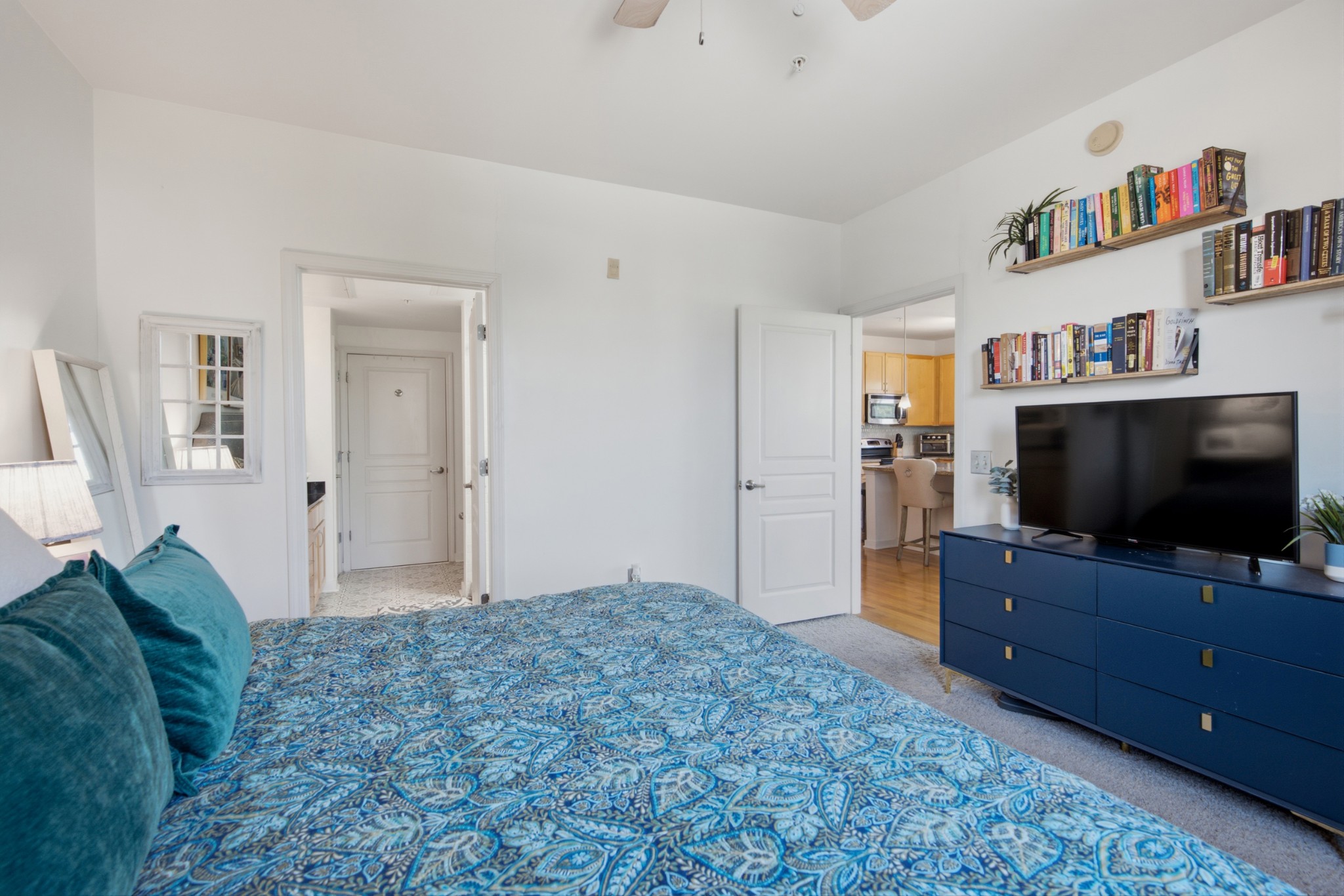 3000 Vanderbilt Pl Unit: 417