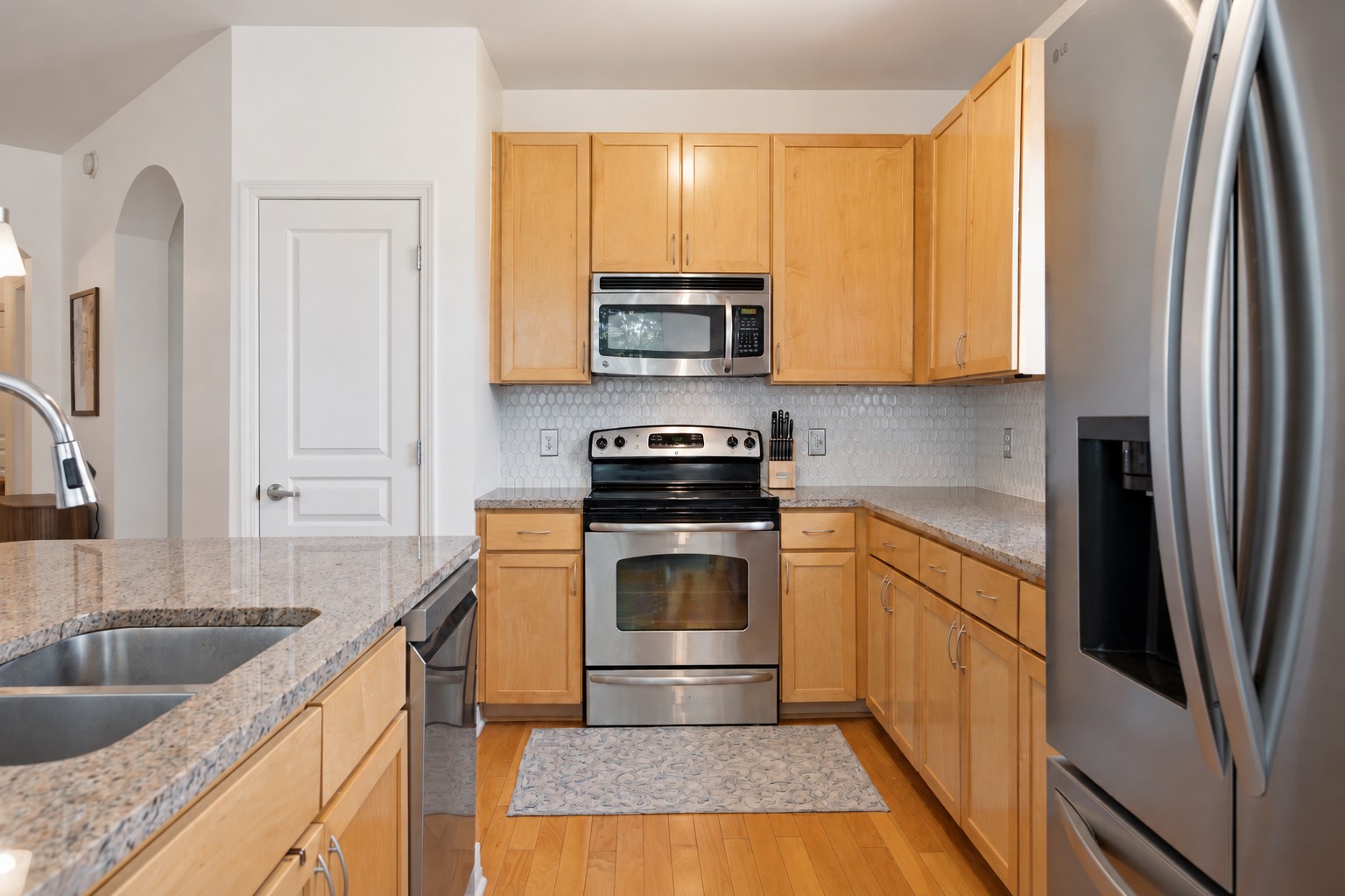 3000 Vanderbilt Pl Unit: 417