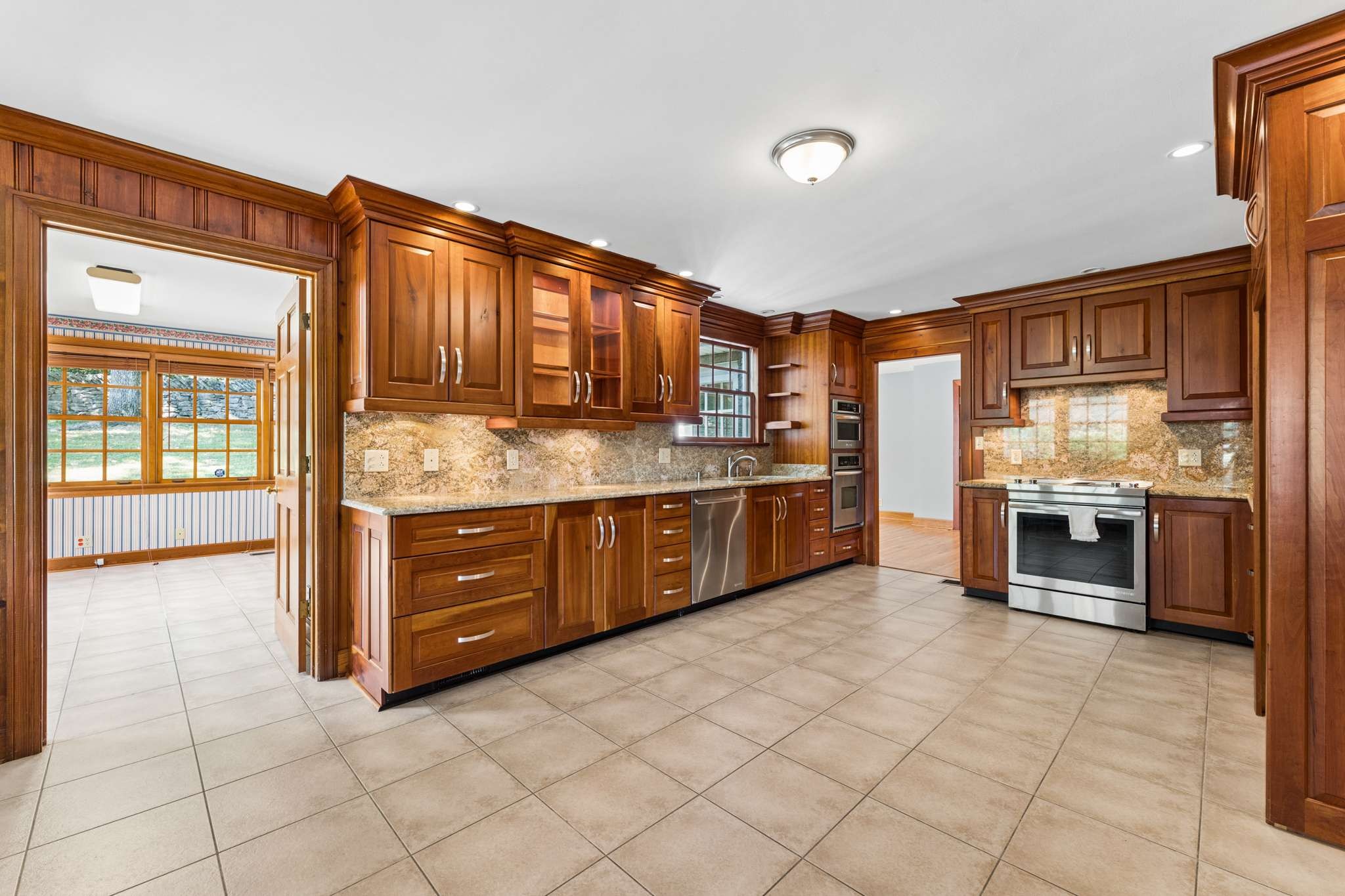 1091 Hidden Valley Rd