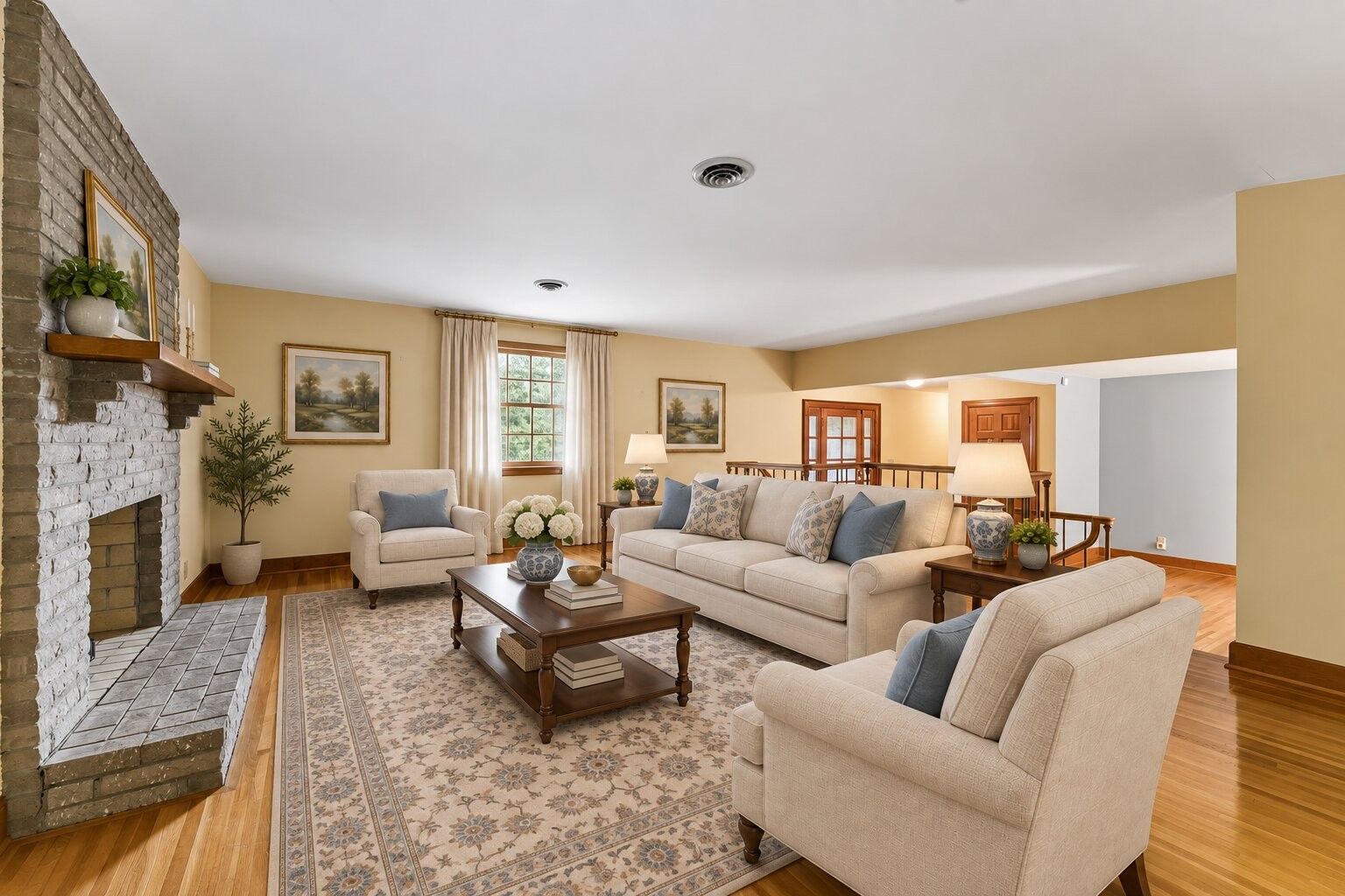 1091 Hidden Valley Rd
